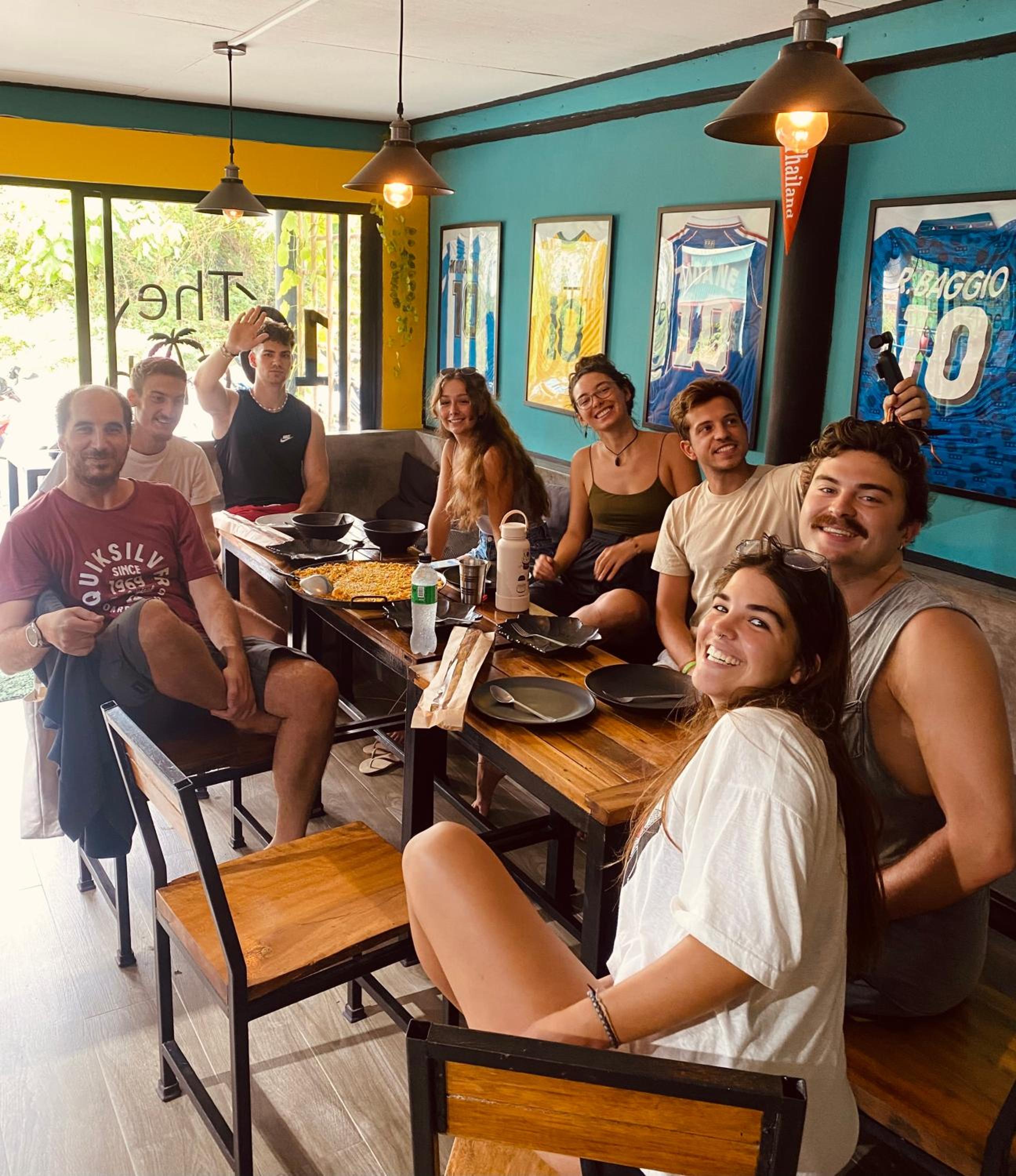 The 10 Club Hostel