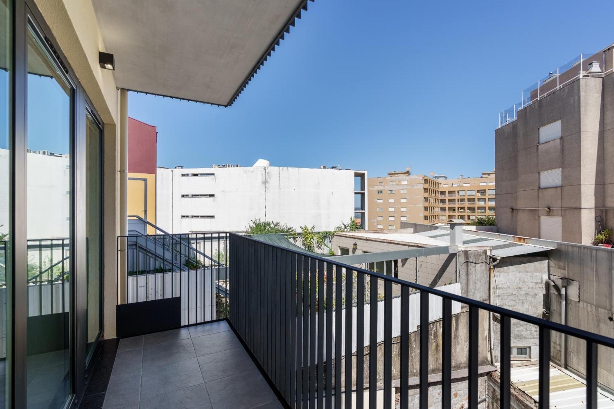 196 Andrade Corvo Apartment by Minho's Guest