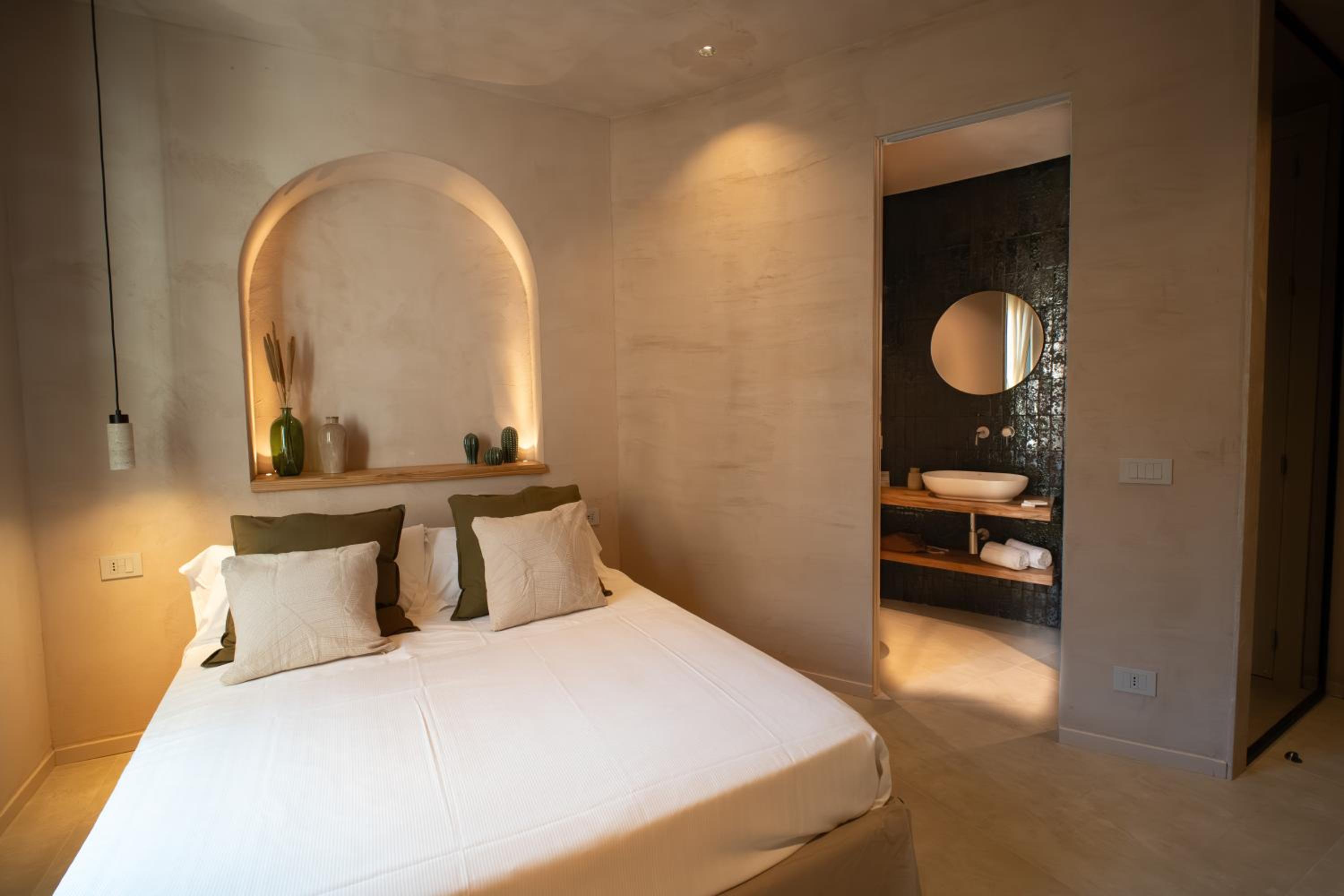Essenza Boutique Apartments