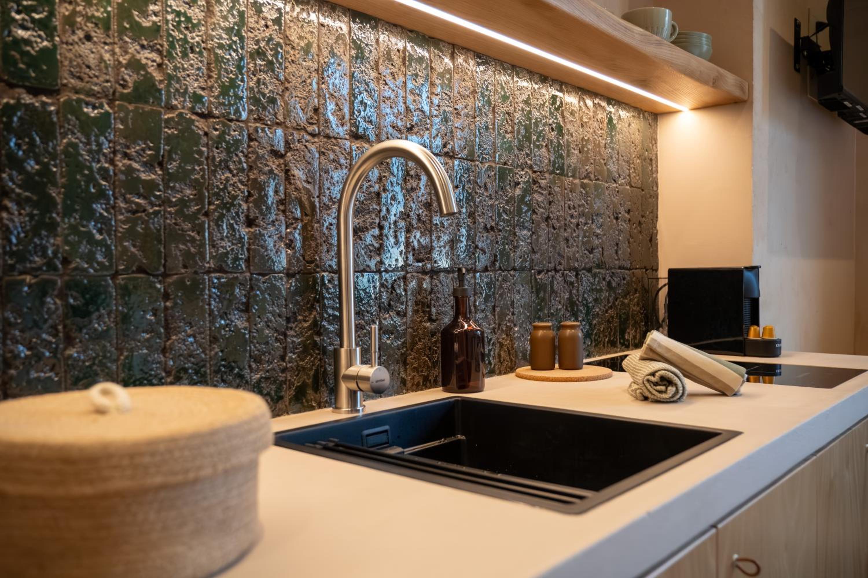 Essenza Boutique Apartments