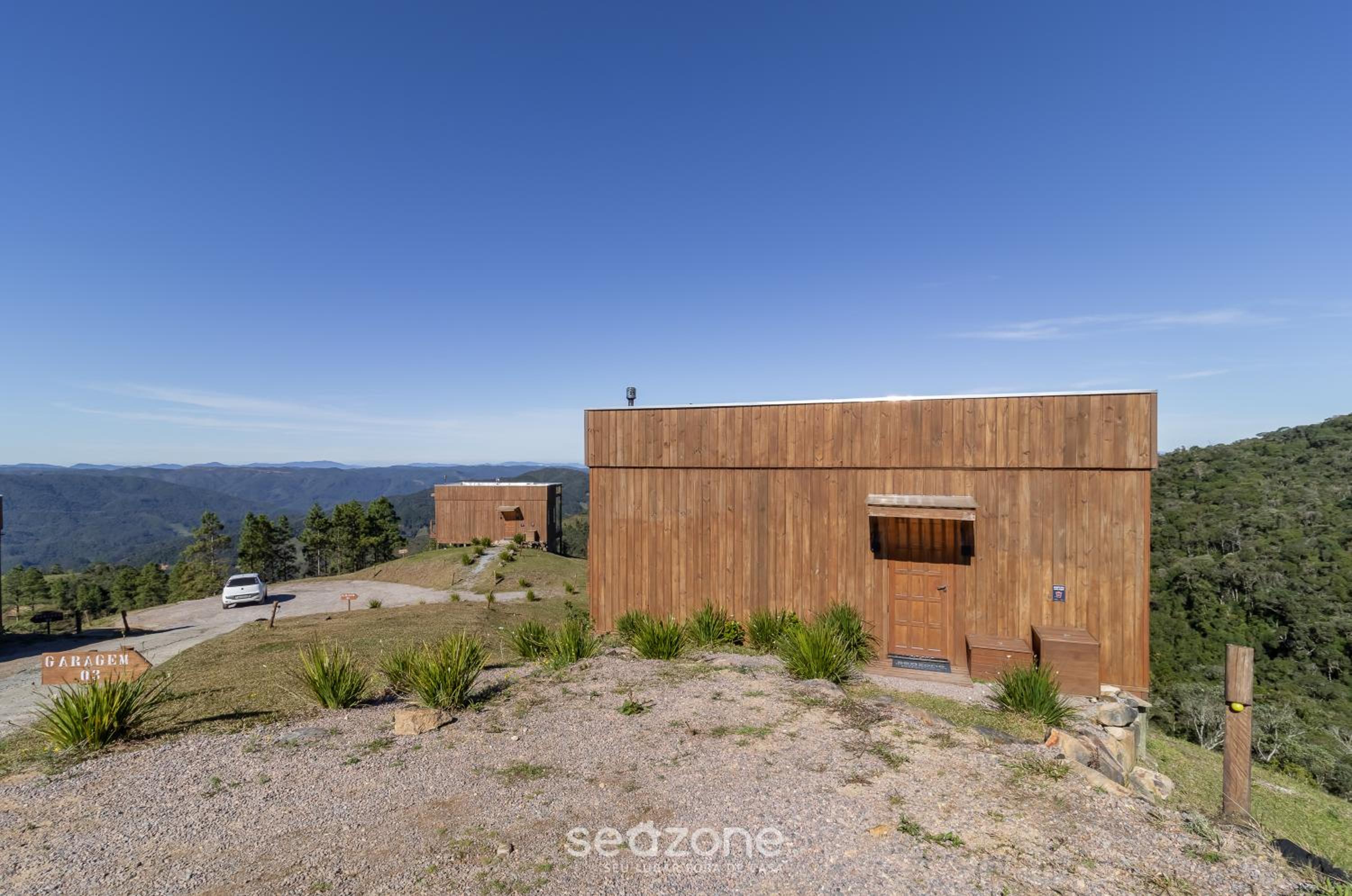 Rustic cabin with jacuzzi and amazing view VST003