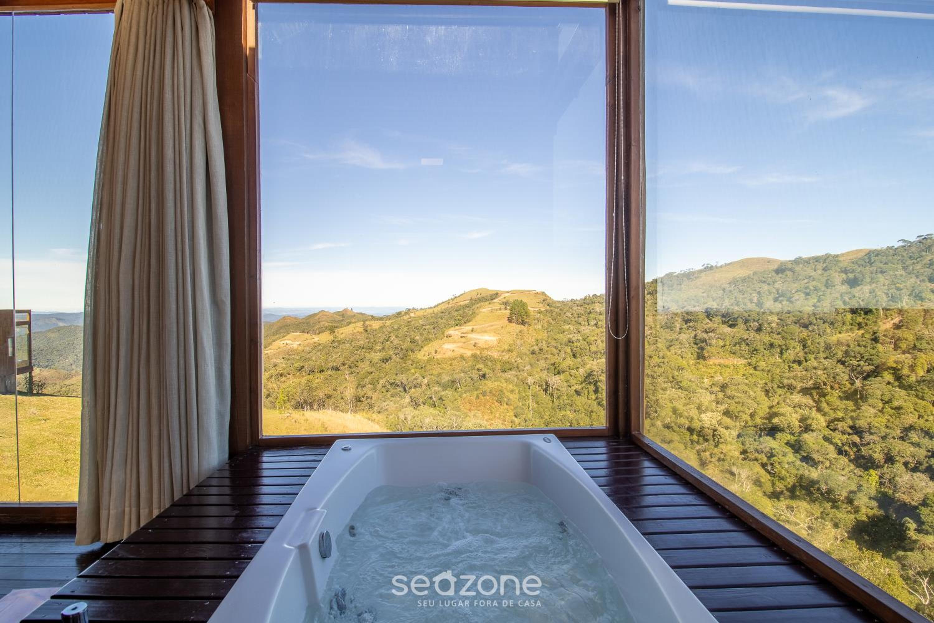 Rustic cabin with jacuzzi and amazing view VST003