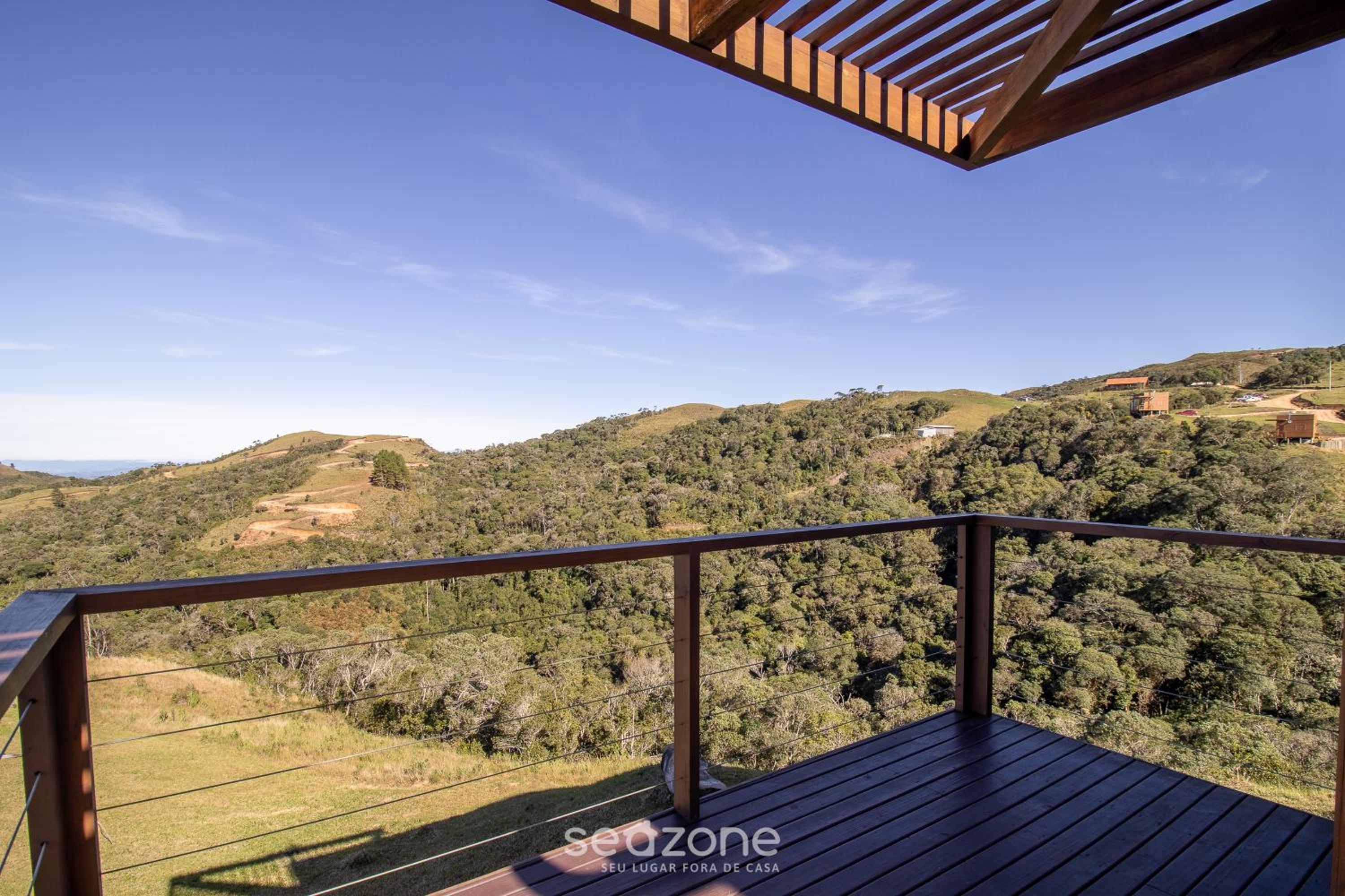 Rustic cabin with jacuzzi and amazing view VST003