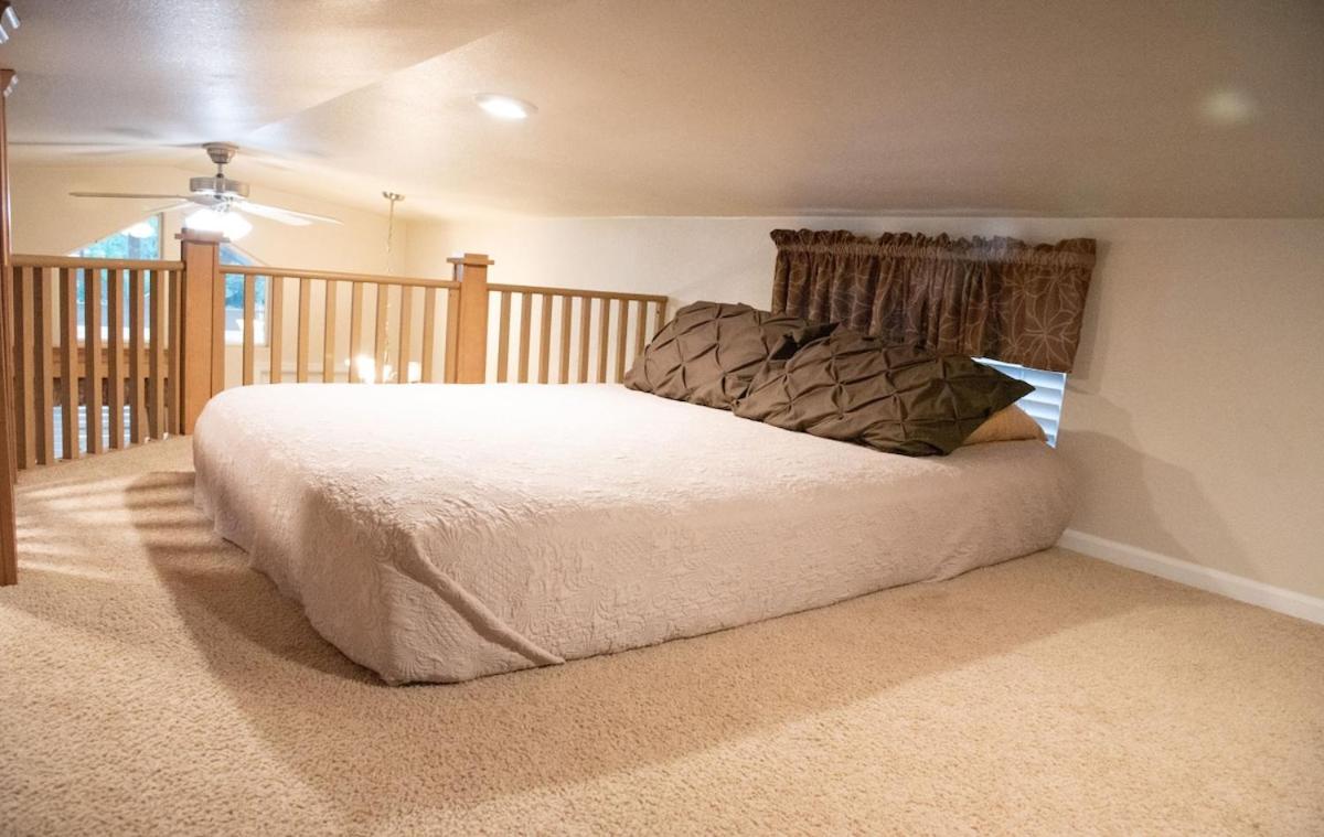 Mesa Arch Cabin #22