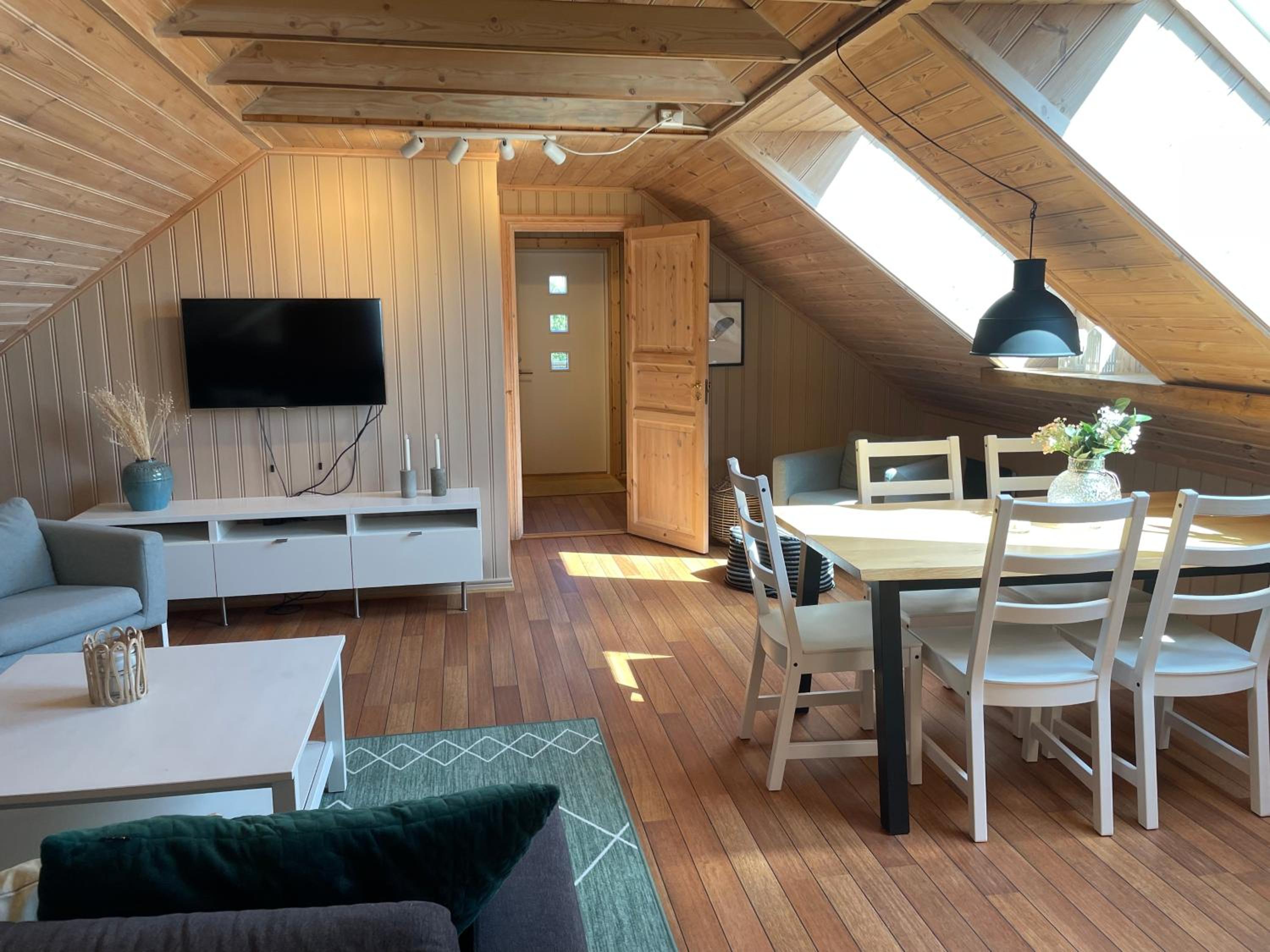 Havbris apartment with sea view in Borhaug, Farsund