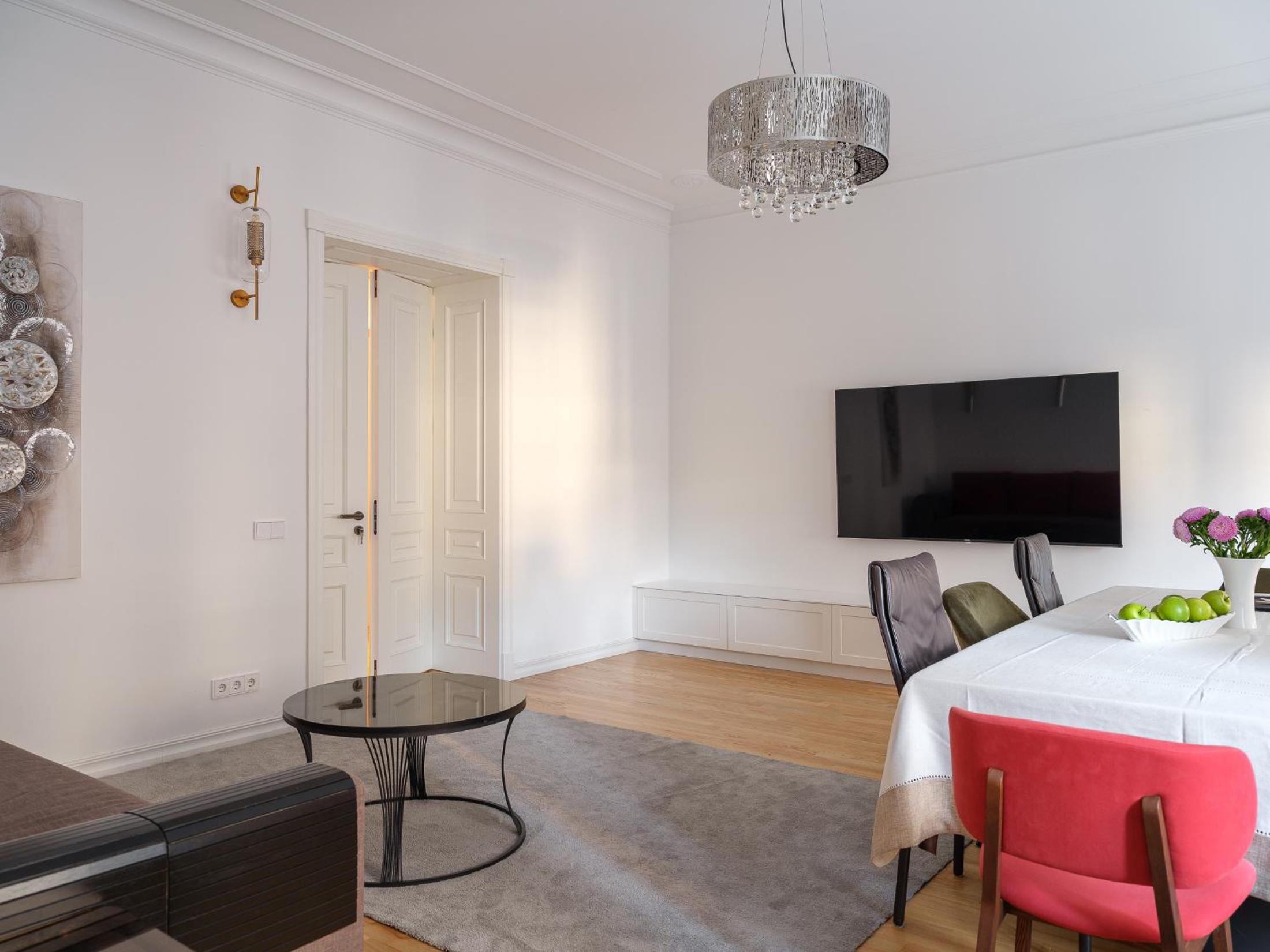 MIRO Rooms Skolas Exclusive - spacious chic, free parking