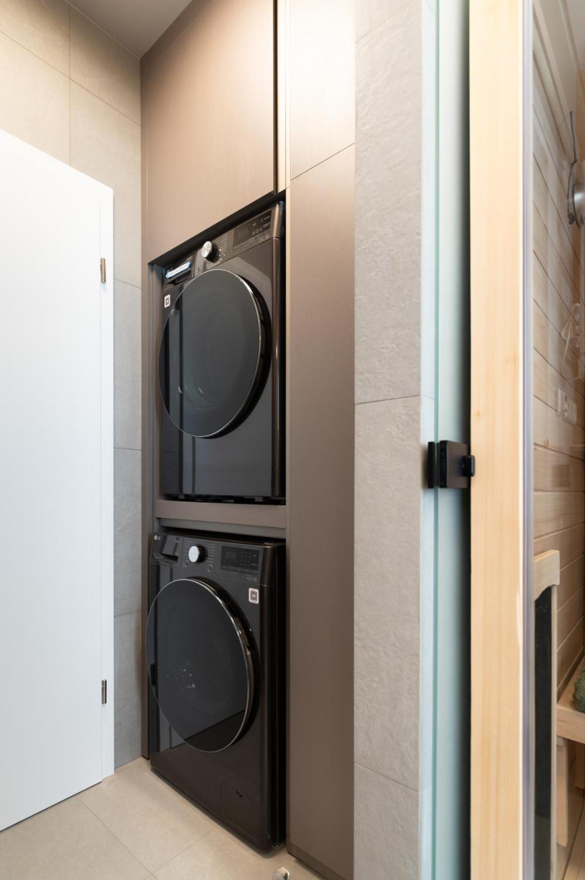 HOUSE 756 MAINZ - DESIGN-FERIENHAUS, 4 Schlafzimmer, 3 Bäder, SAUNA & Kamin