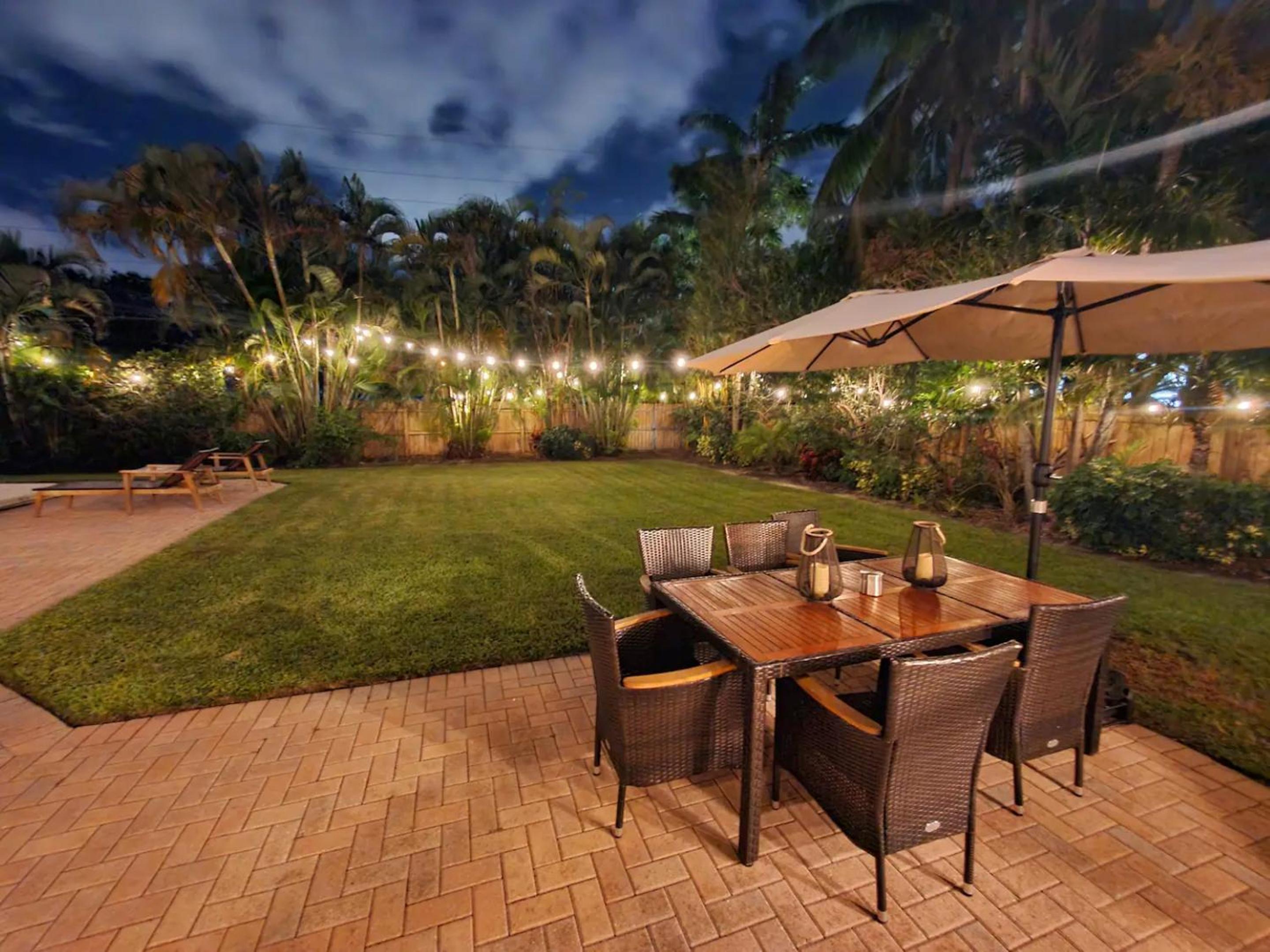 Fox Private Resort- Near Downtown & Beach