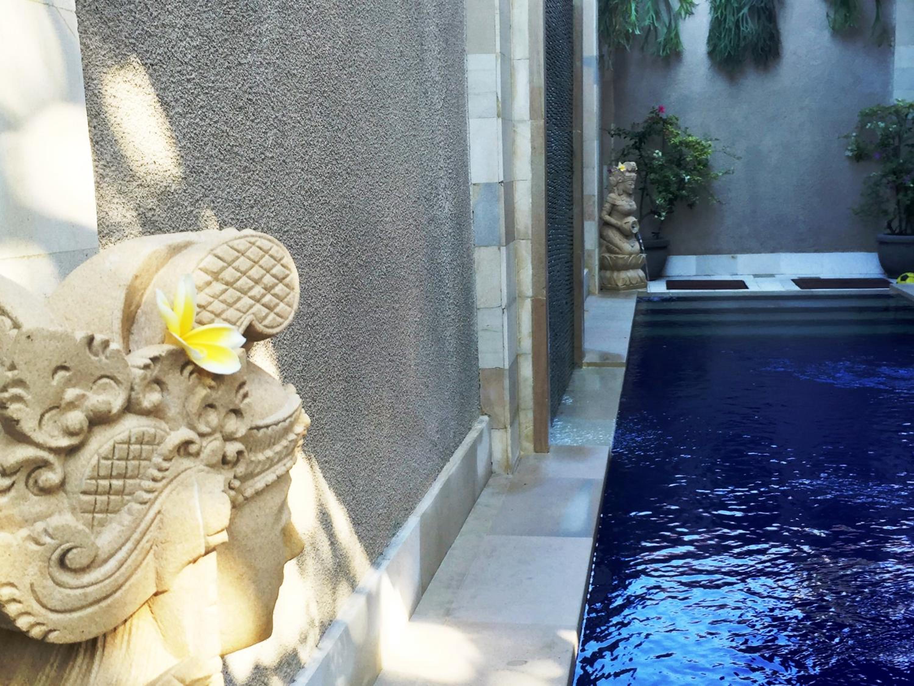 Sama's Cottages and Villas