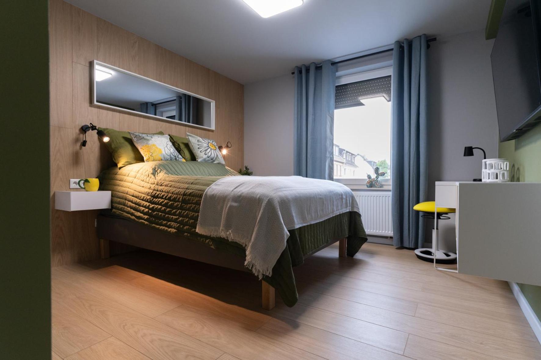 HOUSE 756 MAINZ - DESIGN-FERIENHAUS, 4 Schlafzimmer, 3 Bäder, SAUNA & Kamin
