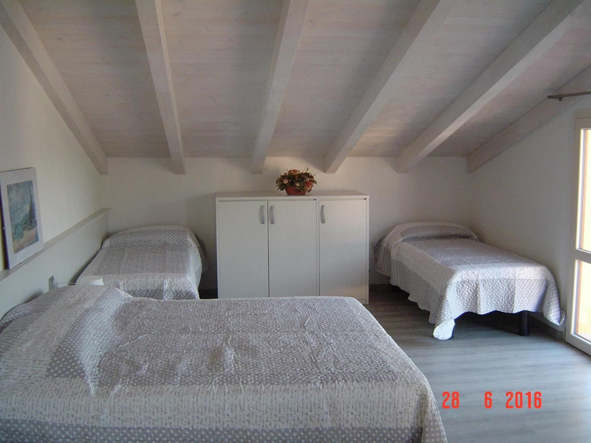 Photo 37
