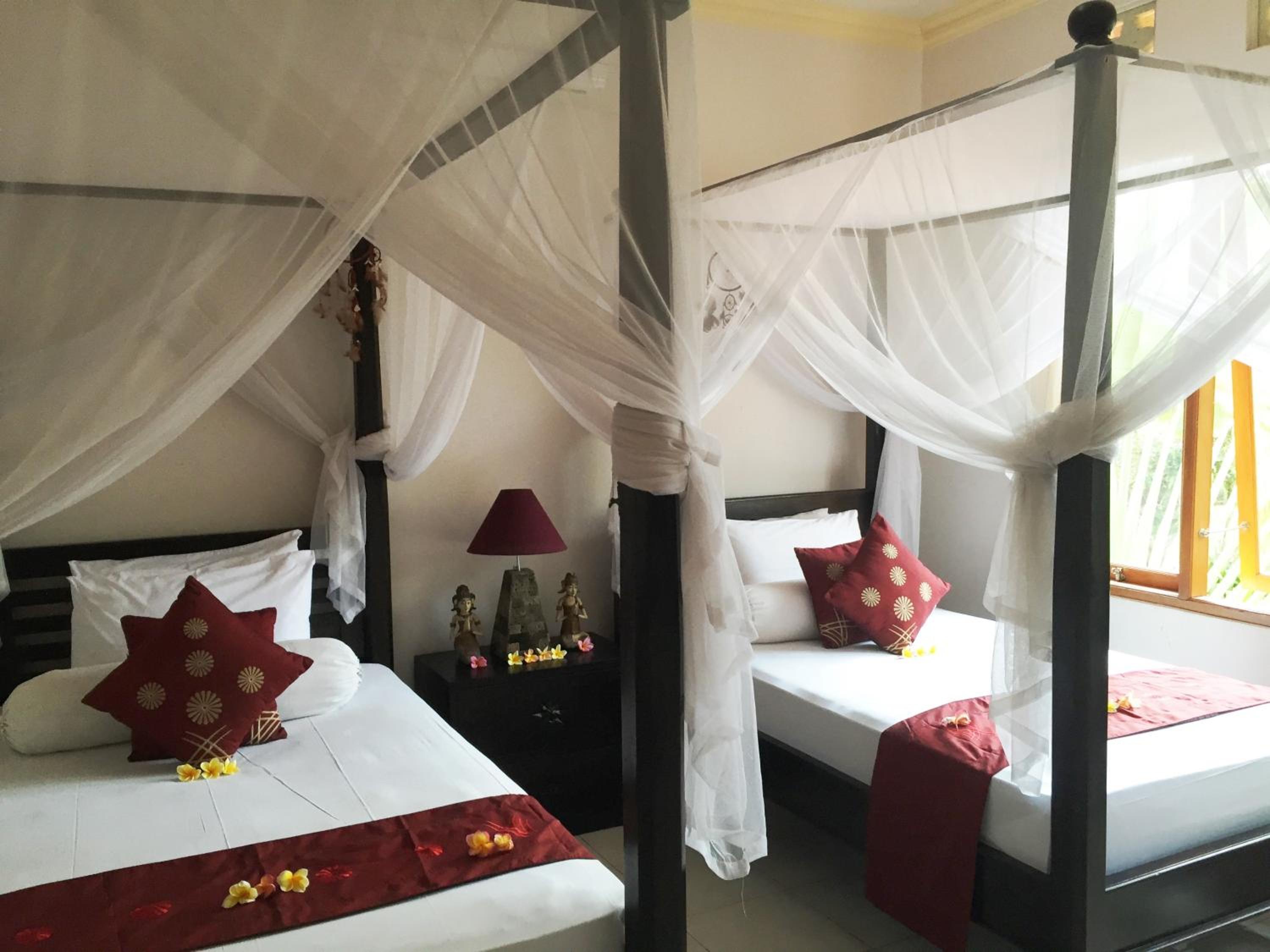 Sama's Cottages and Villas