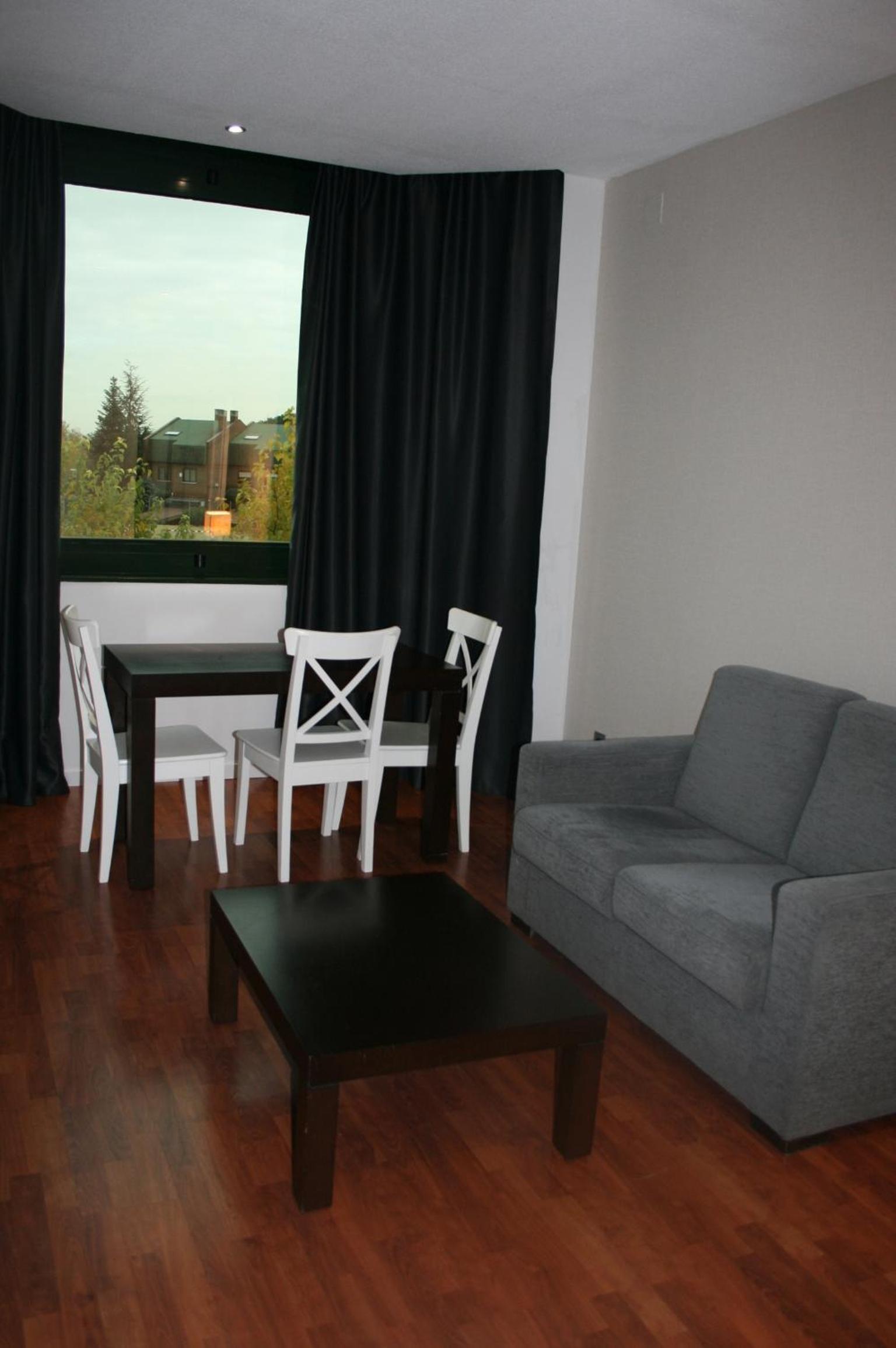 Las Rozas de Madrid Vacations - Apartamentos TH Las Rozas - Property Image 5