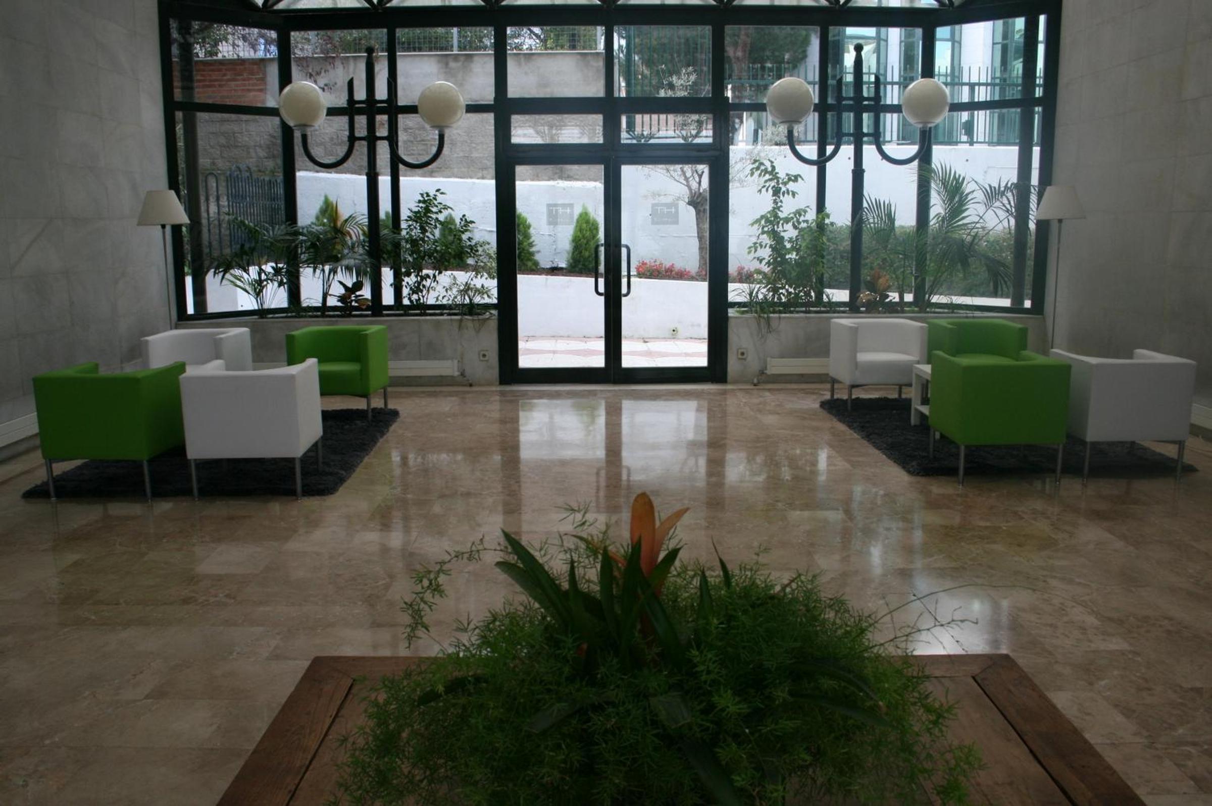 Las Rozas de Madrid Vacations - Apartamentos TH Las Rozas - Property Image 2