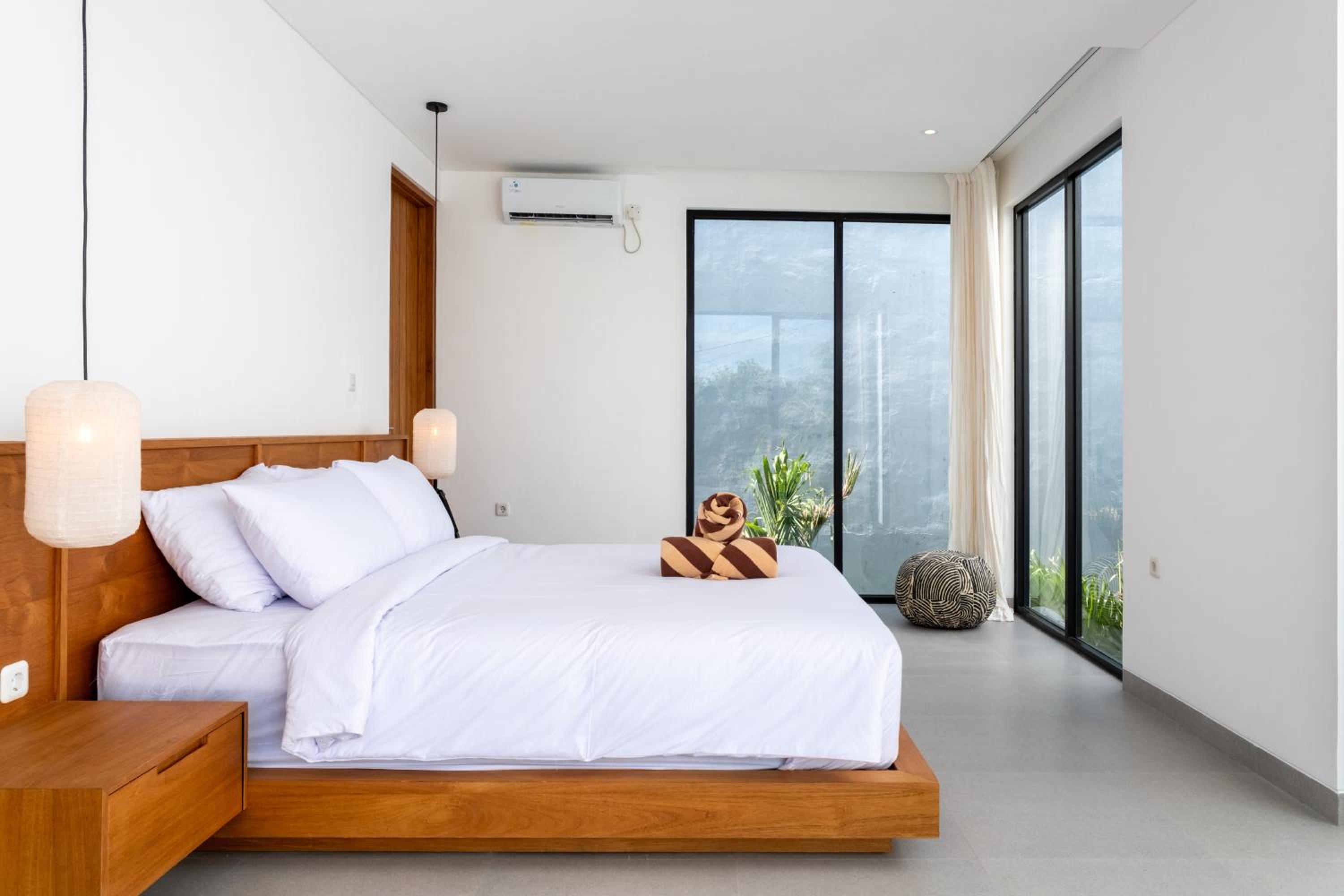 NEW! Kaya Kedungu - 3BR Villa in Kedungu