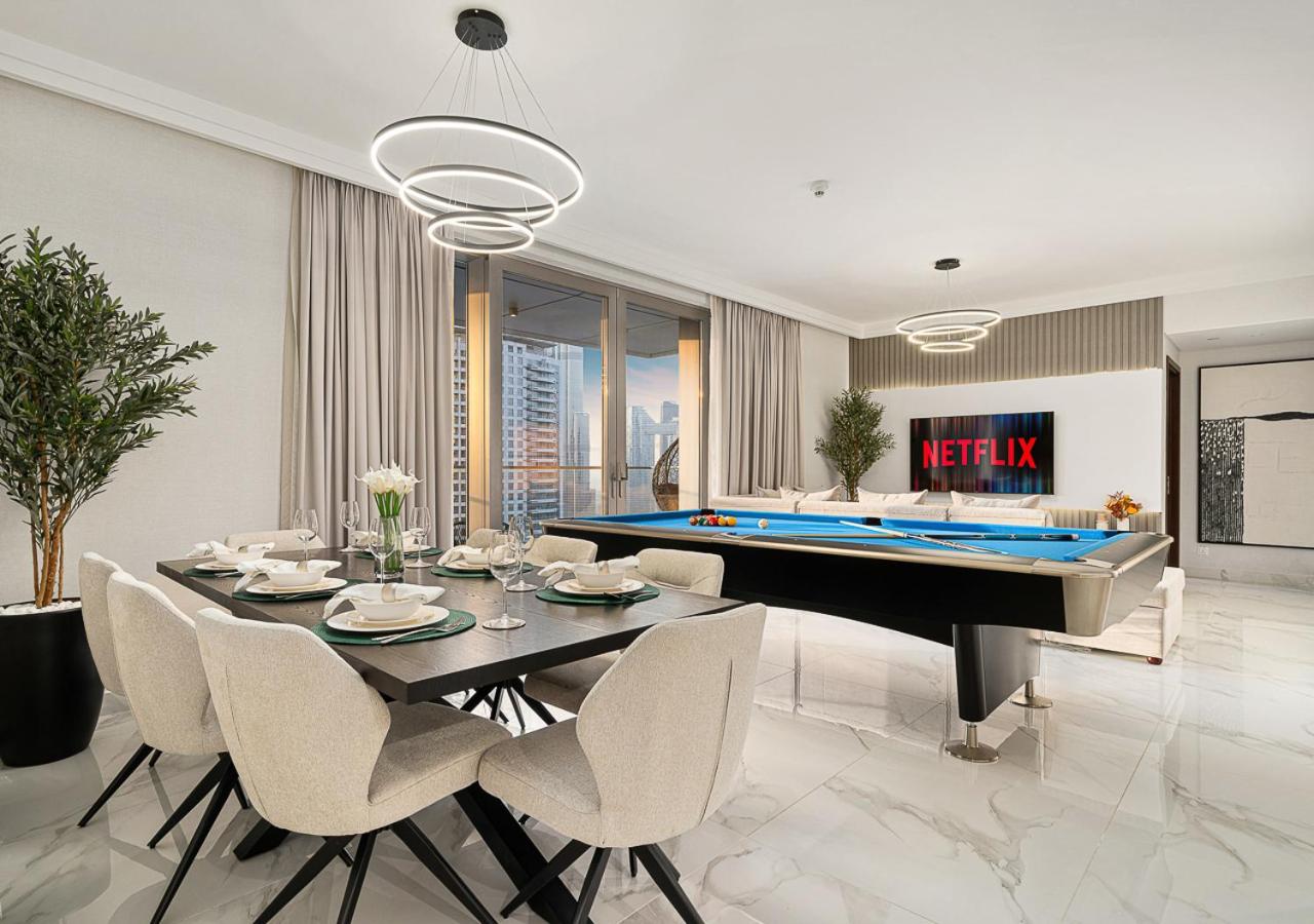 Royal Vista - Luxury 4BR Apartment at Boulevard Point - Downtown