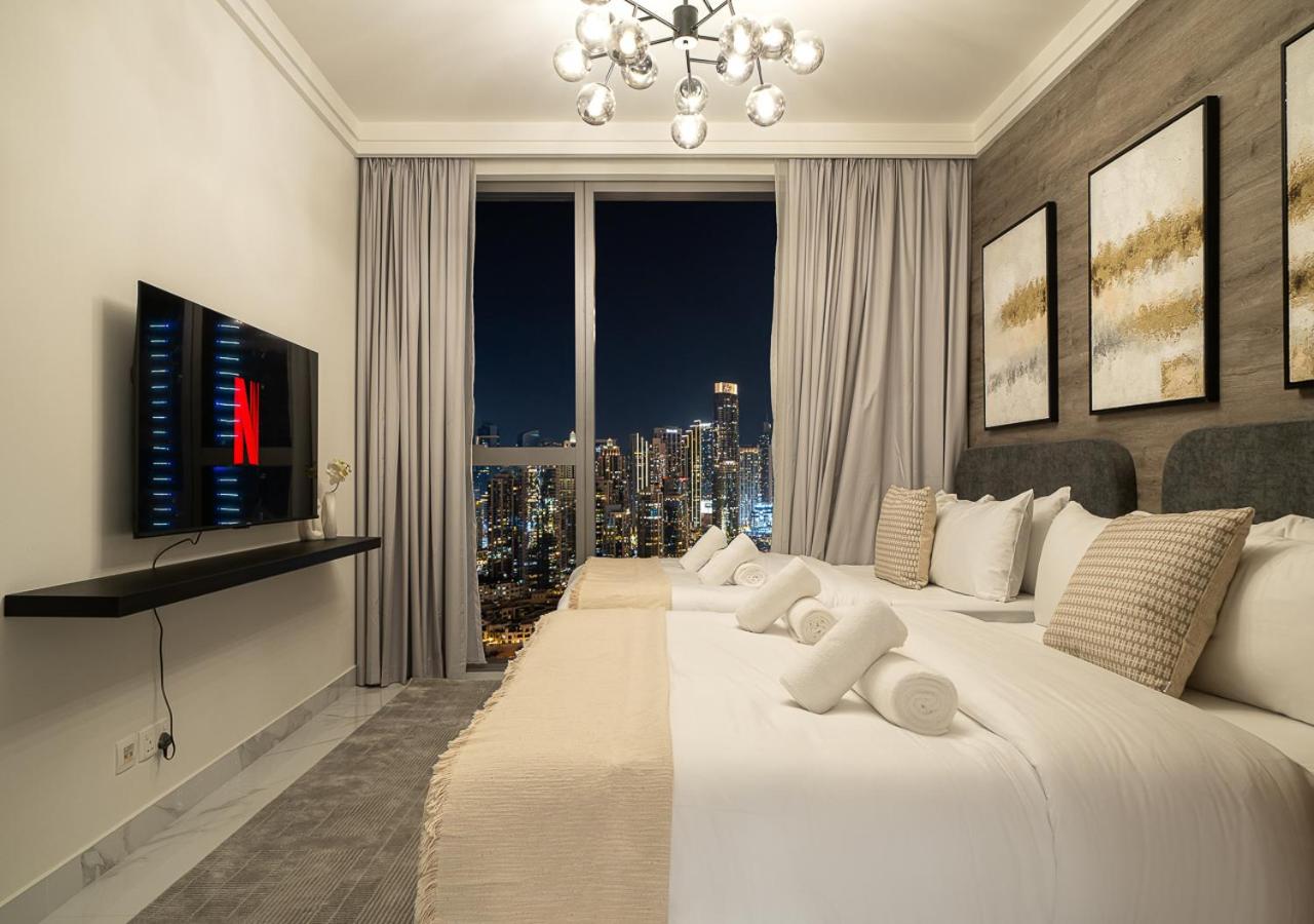 Royal Vista - Luxury 4BR Apartment at Boulevard Point - Downtown
