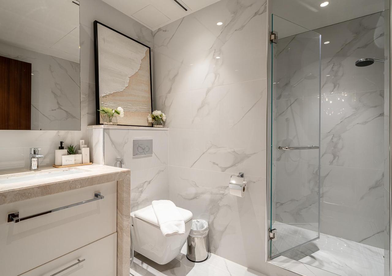 Royal Vista - Luxury 4BR Apartment at Boulevard Point - Downtown