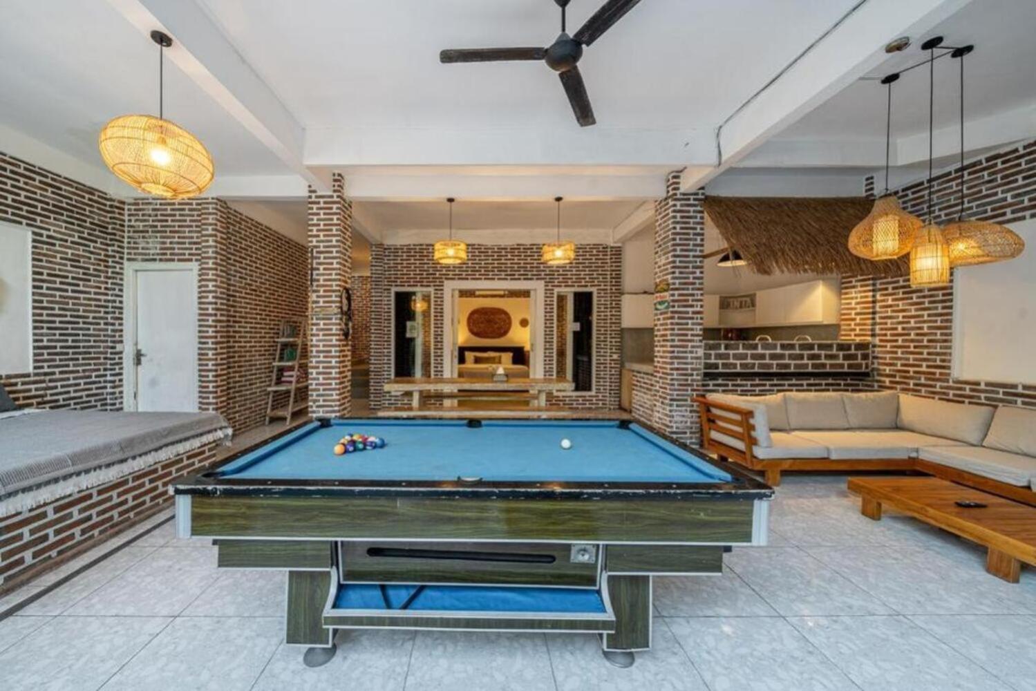 Luxury 3-Bedroom Pool Villa in Canggu Near Beach & Nightlife