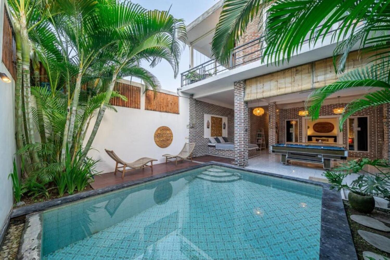 Luxury 3-Bedroom Pool Villa in Canggu Near Beach & Nightlife