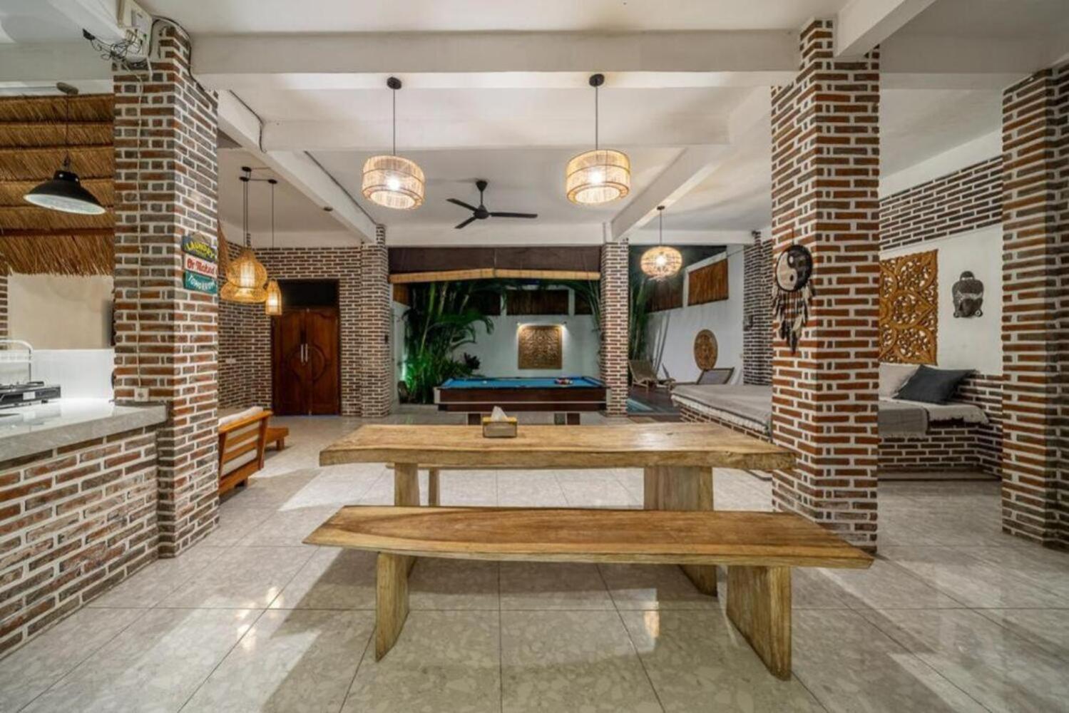 Luxury 3-Bedroom Pool Villa in Canggu Near Beach & Nightlife