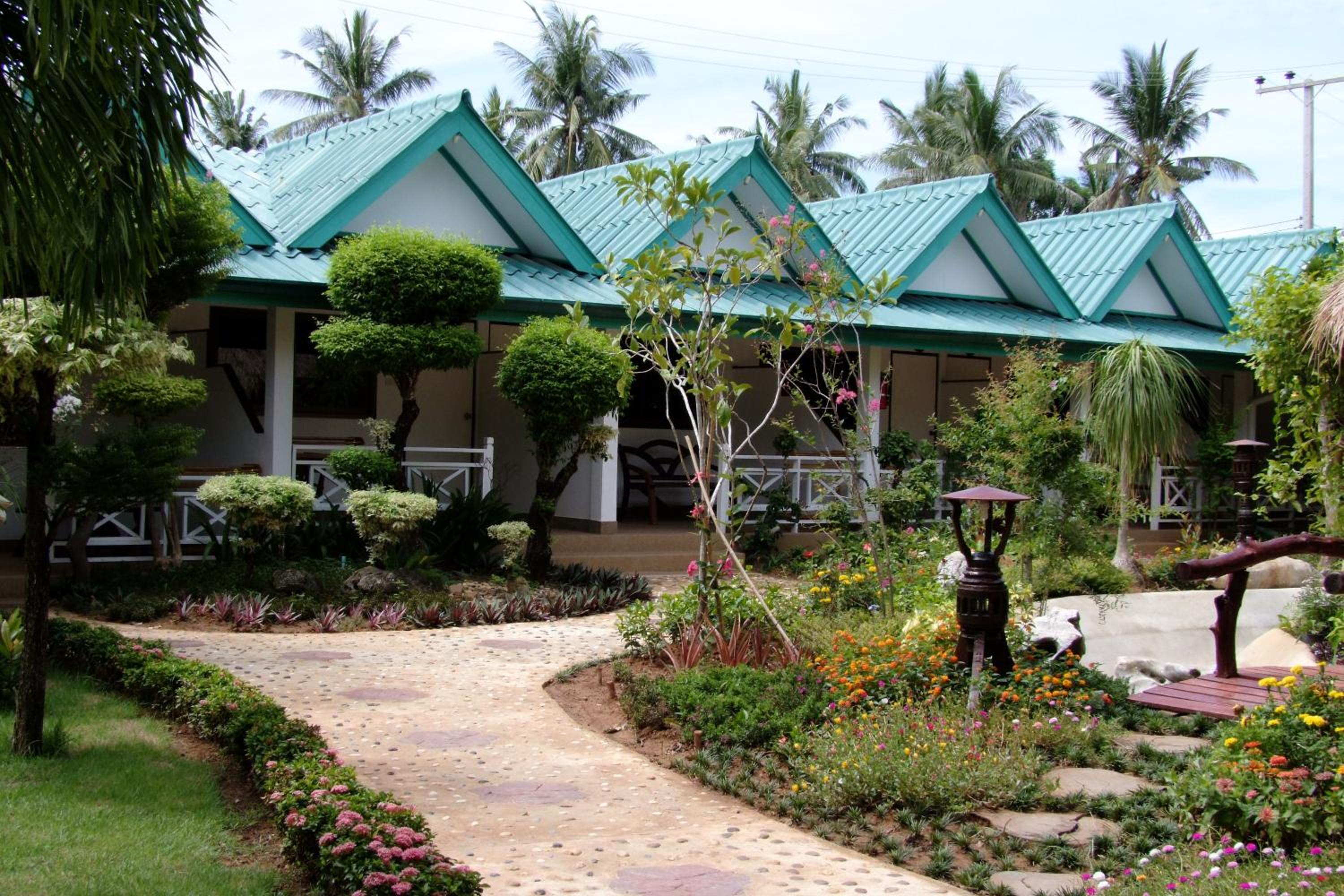 Hotel Samroiyod Holiday Resort - Image 1