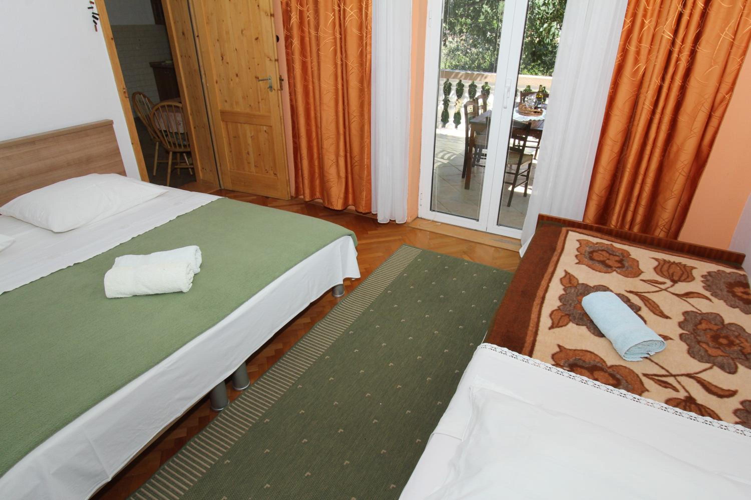 Apartments Majica view 4