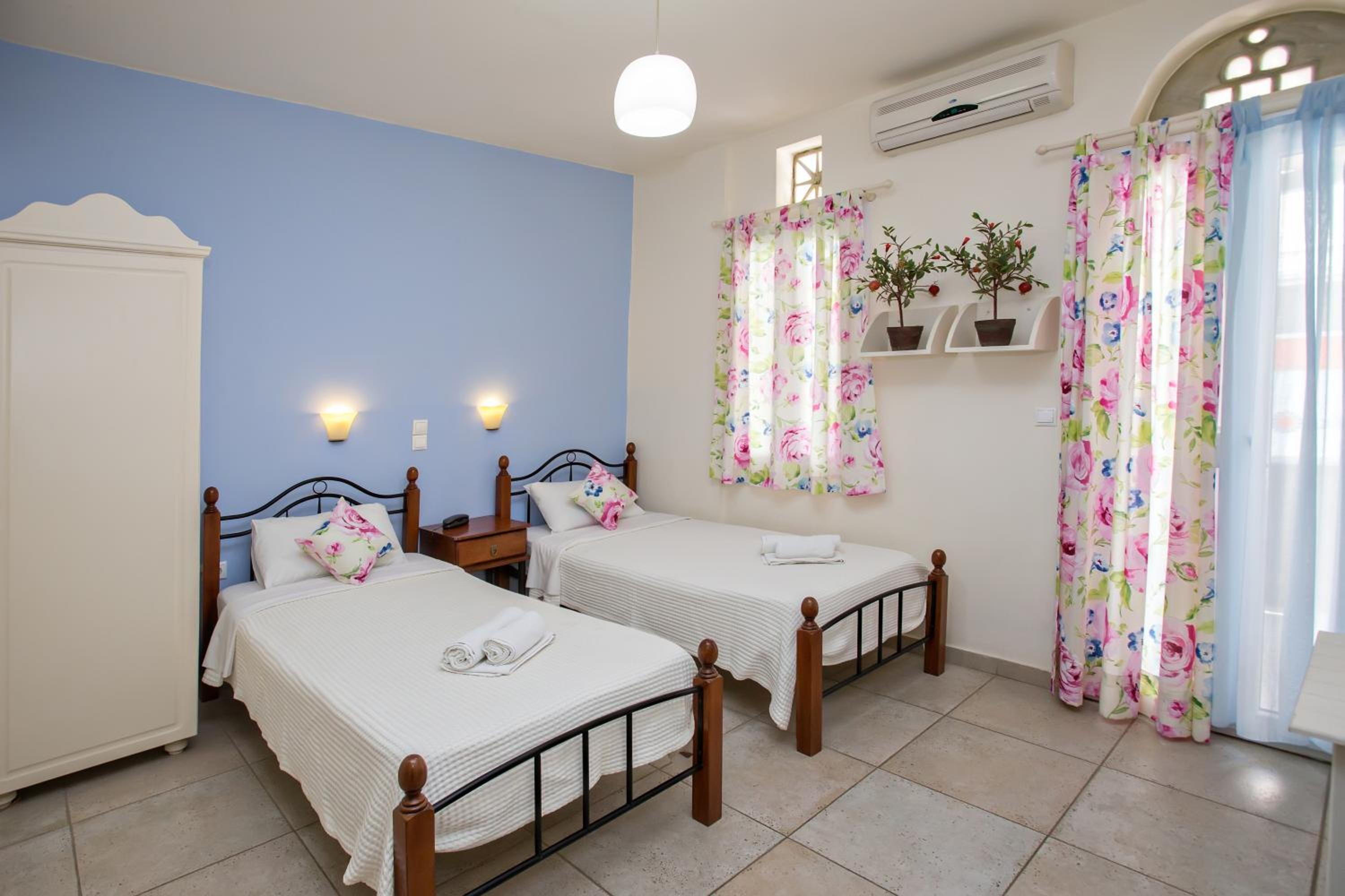 Tiniotissa Studios