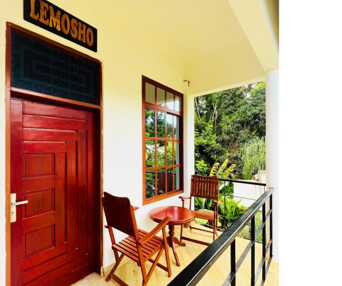 Hellens Riverside Villa Luxury Garden Room