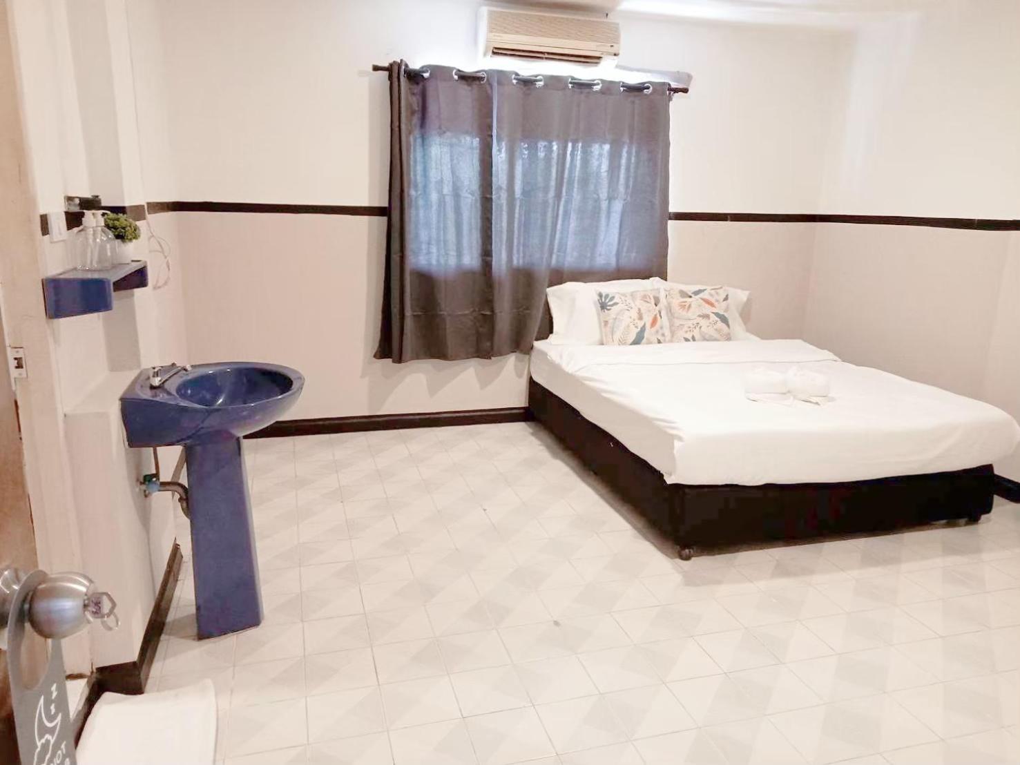 XX Mitr Inn Phuket Oldtown