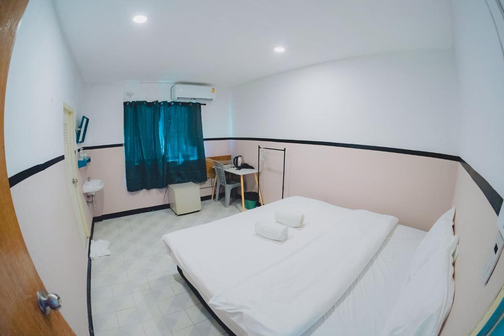 XX Mitr Inn Phuket Oldtown