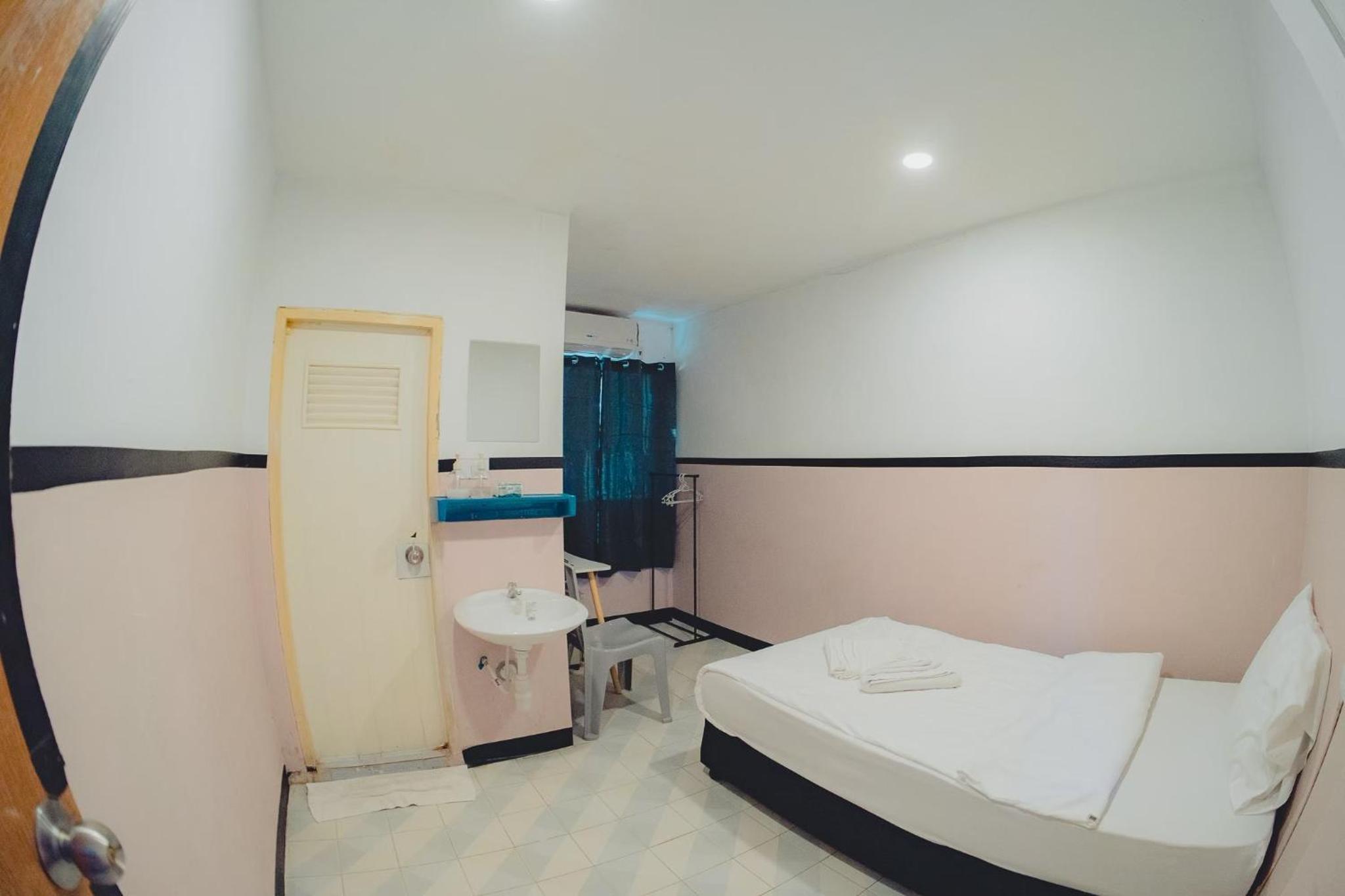 XX Mitr Inn Phuket Oldtown