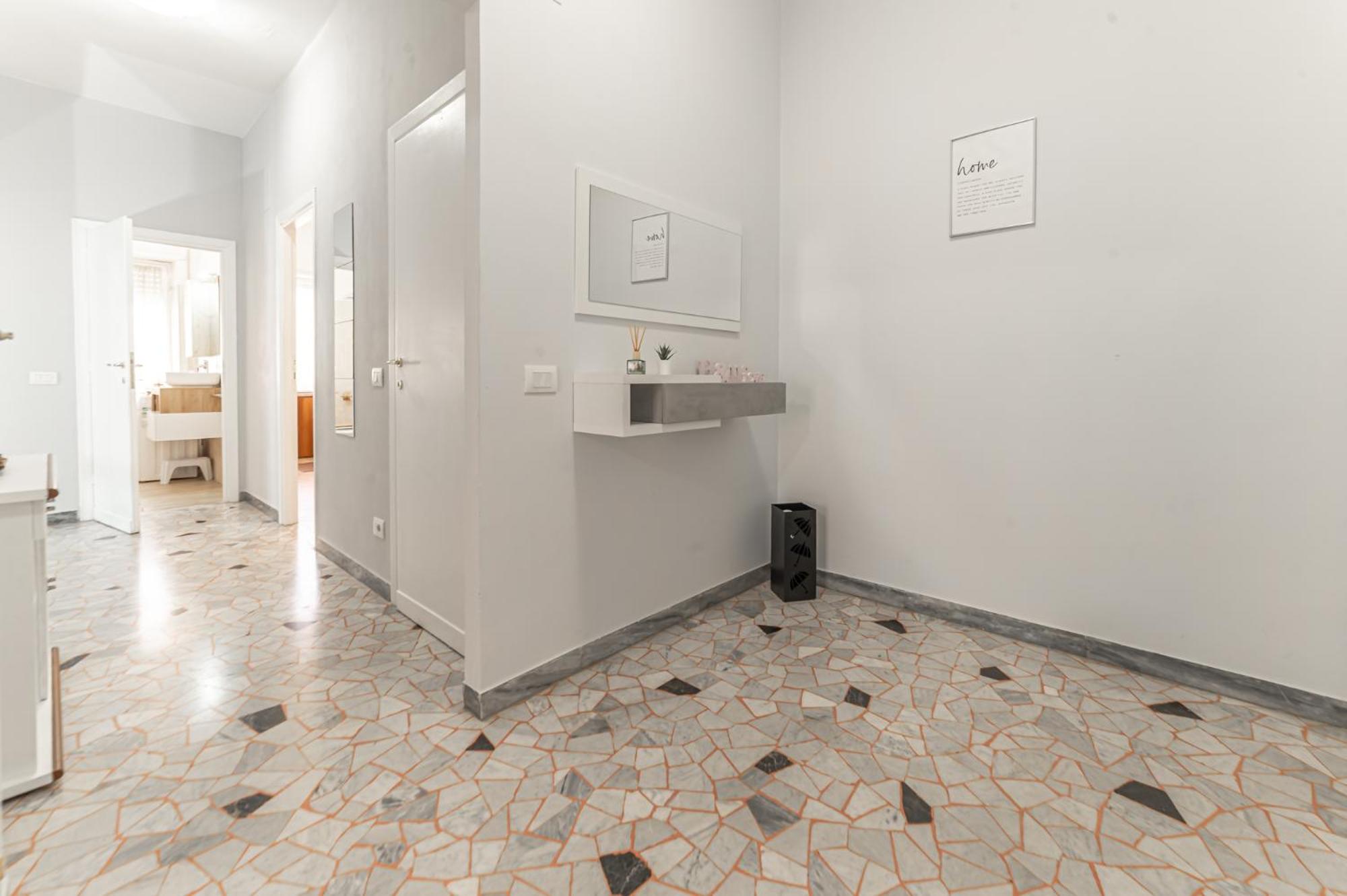 Equites Apartment - Metro Numidio Quadrato & Wi-Fi