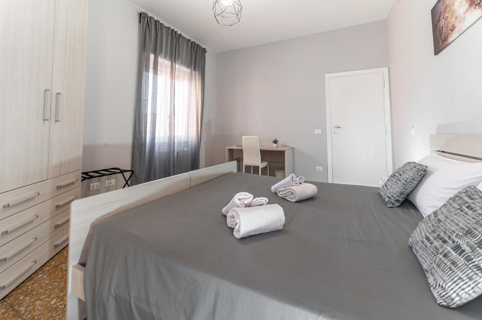 Equites Apartment - Metro Numidio Quadrato & Wi-Fi