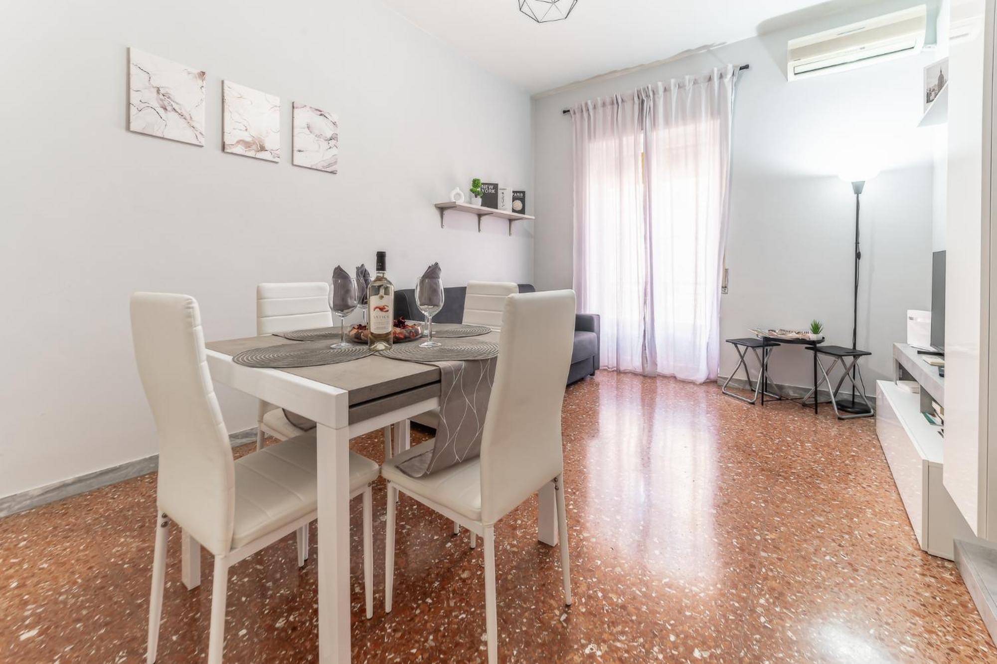 Equites Apartment - Metro Numidio Quadrato & Wi-Fi
