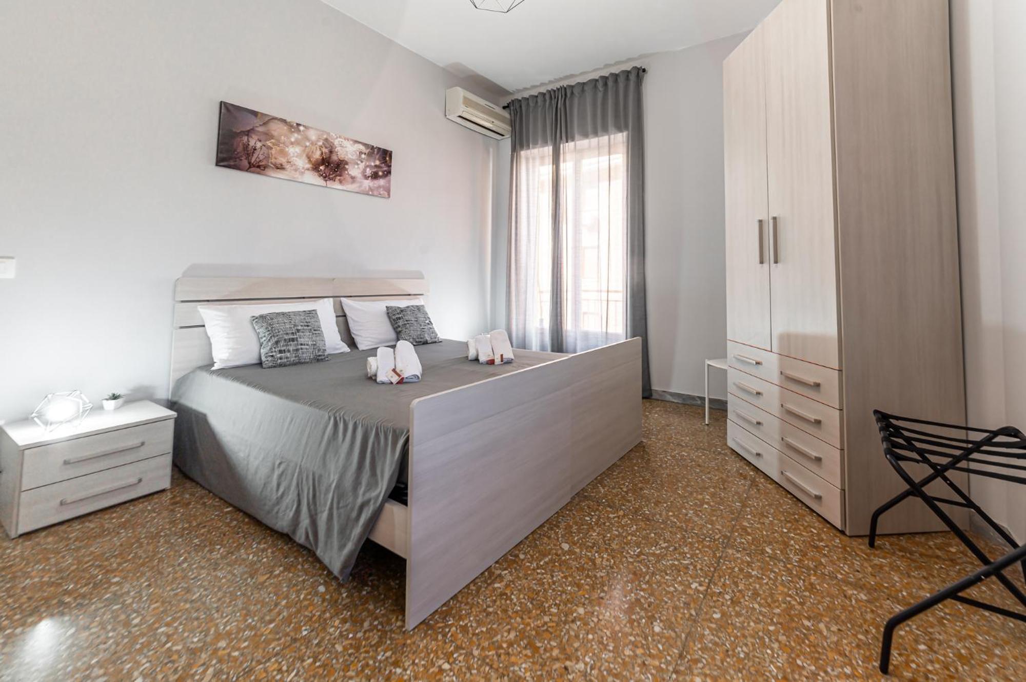 Equites Apartment - Metro Numidio Quadrato & Wi-Fi