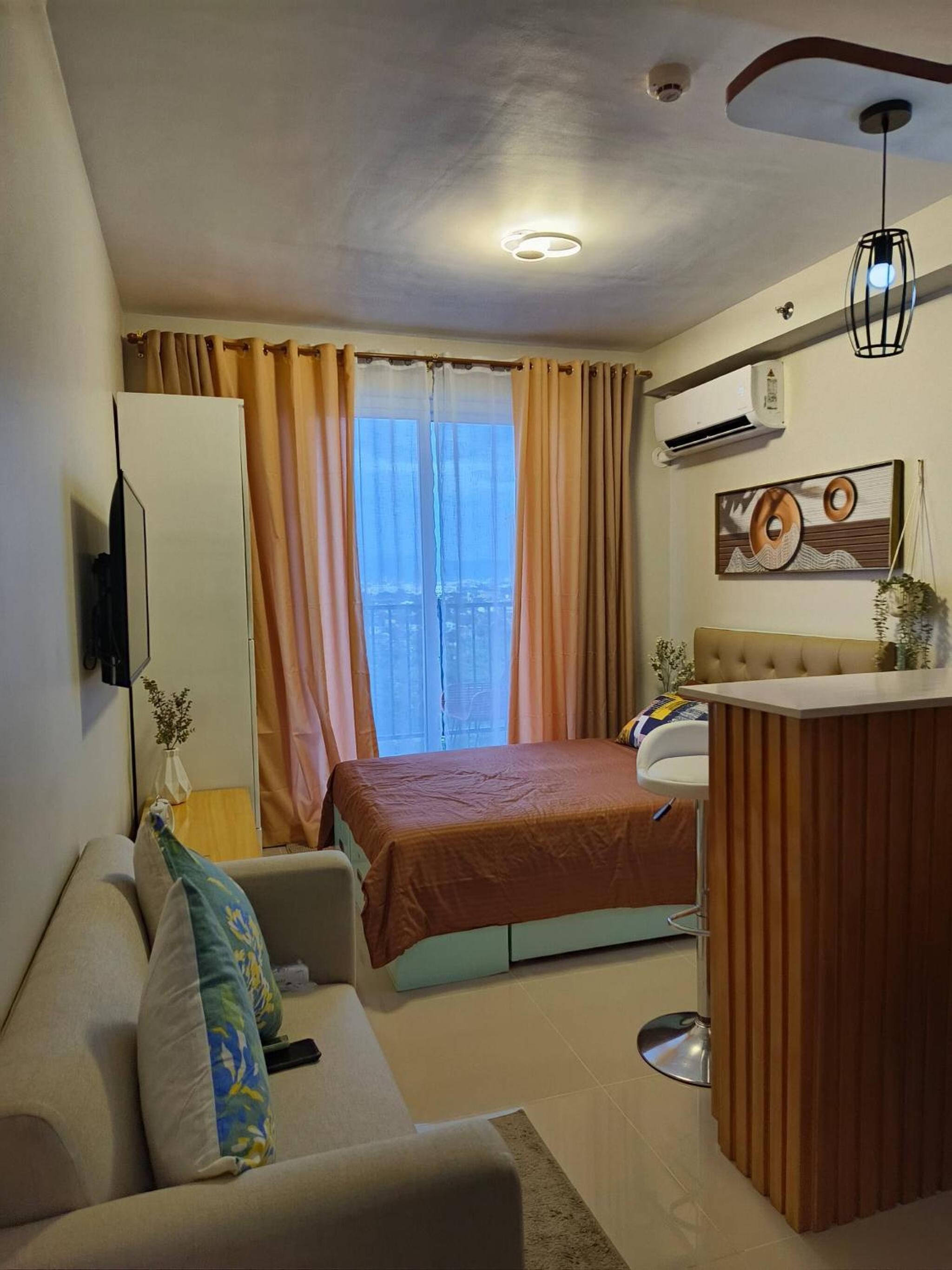 Studio w pool, mountain city view Mactan airport