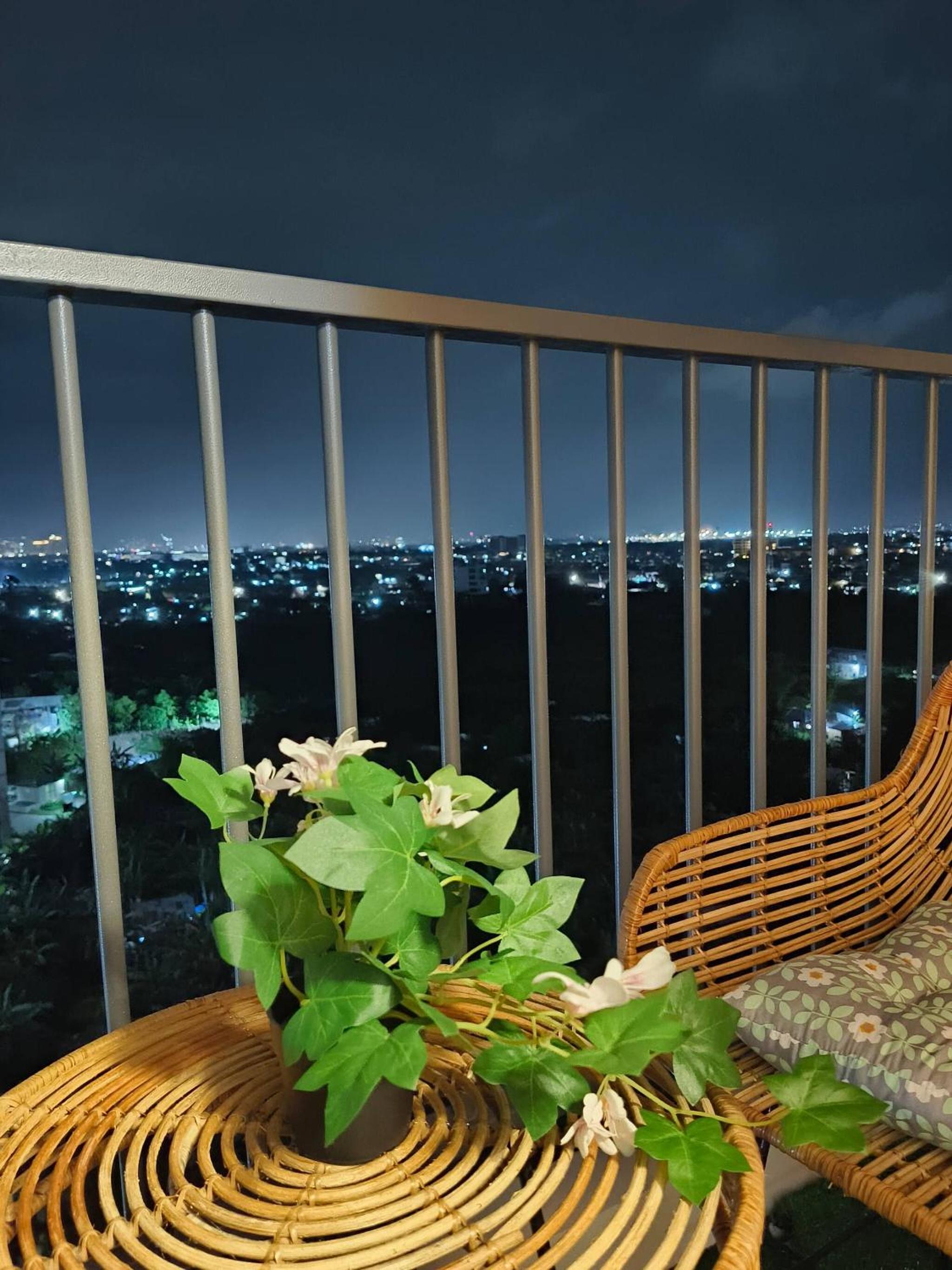 Studio w pool, mountain city view Mactan airport