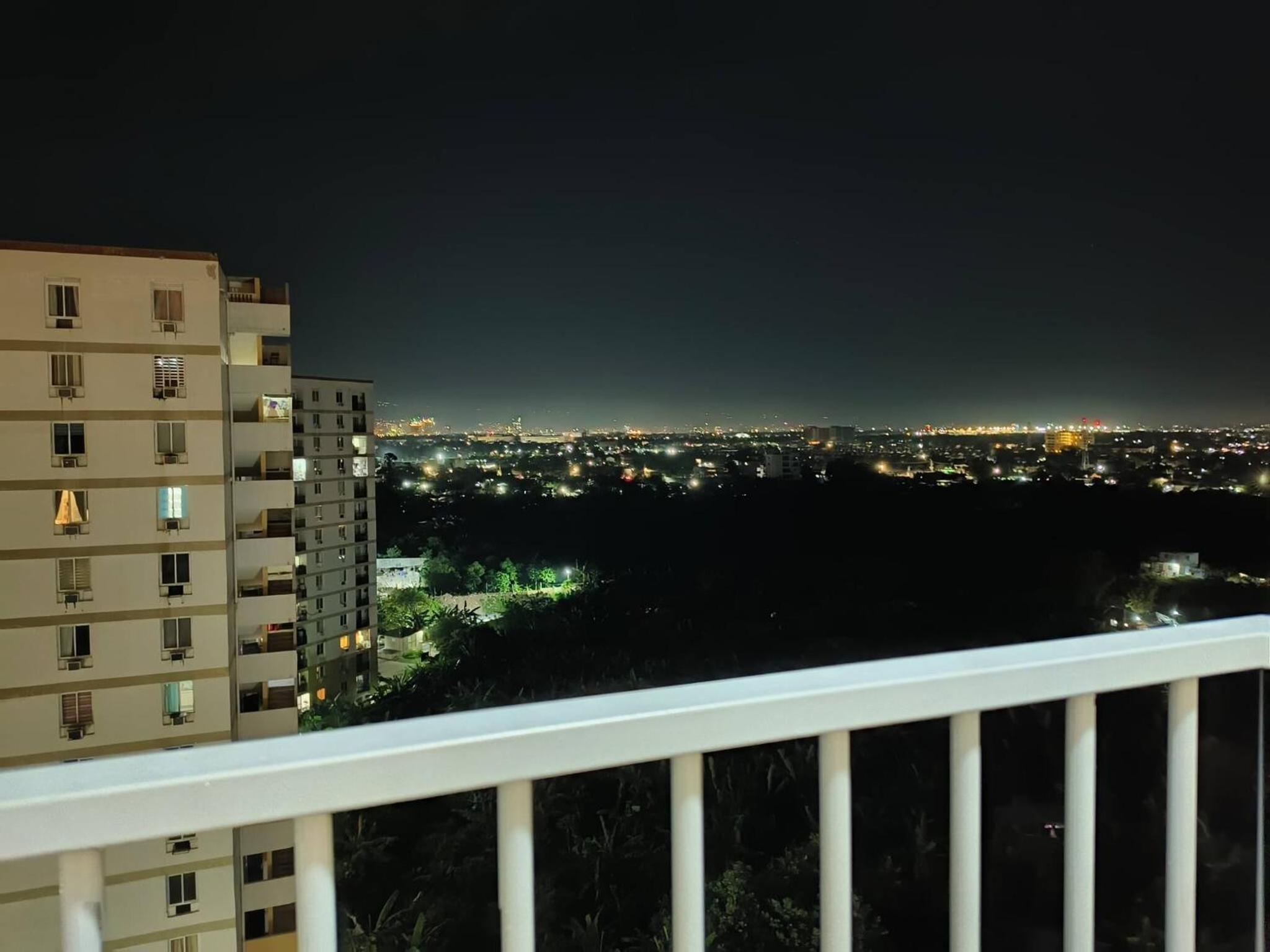 Studio w pool, mountain city view Mactan airport