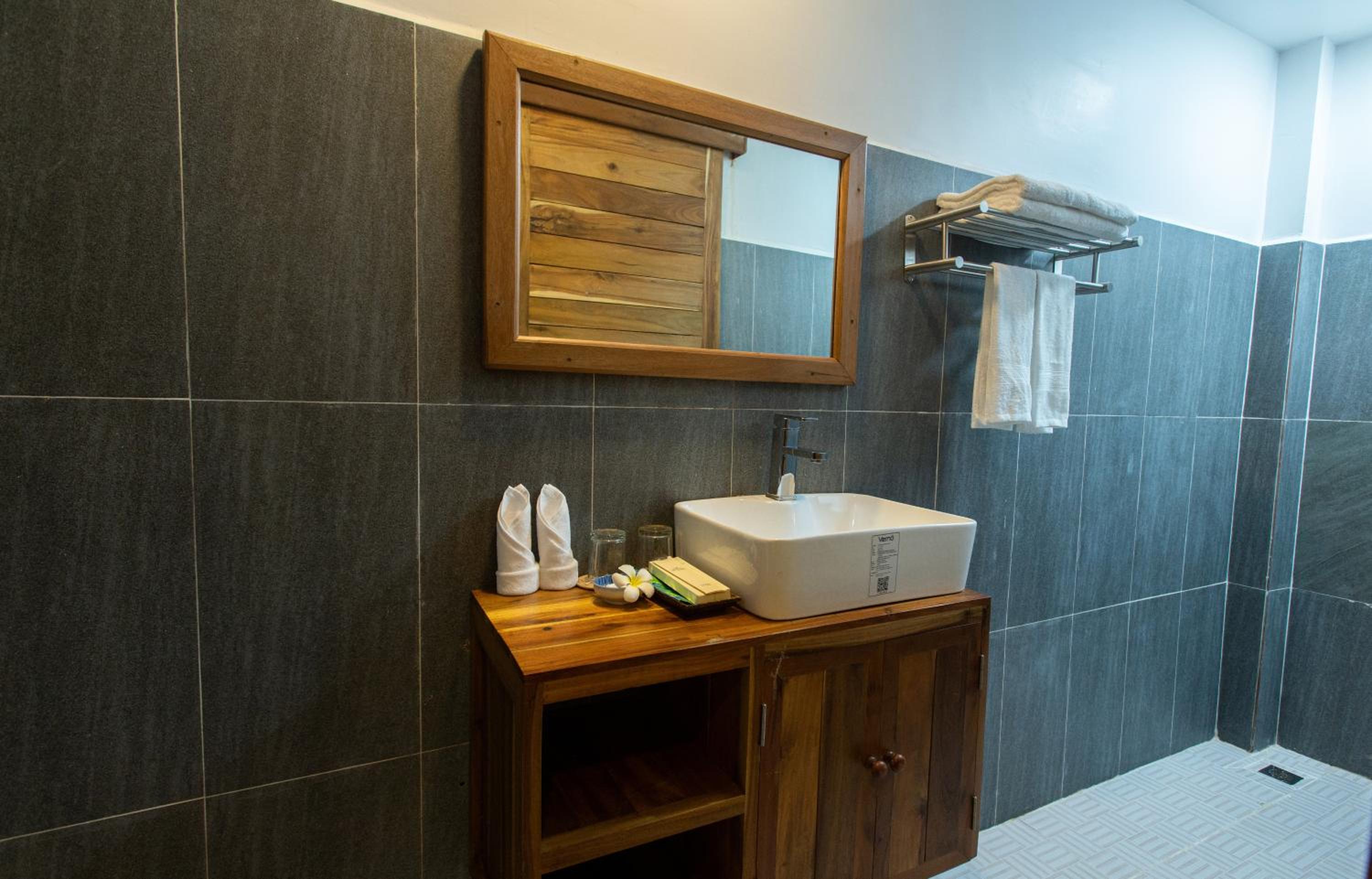 Reasey Boutique Villa