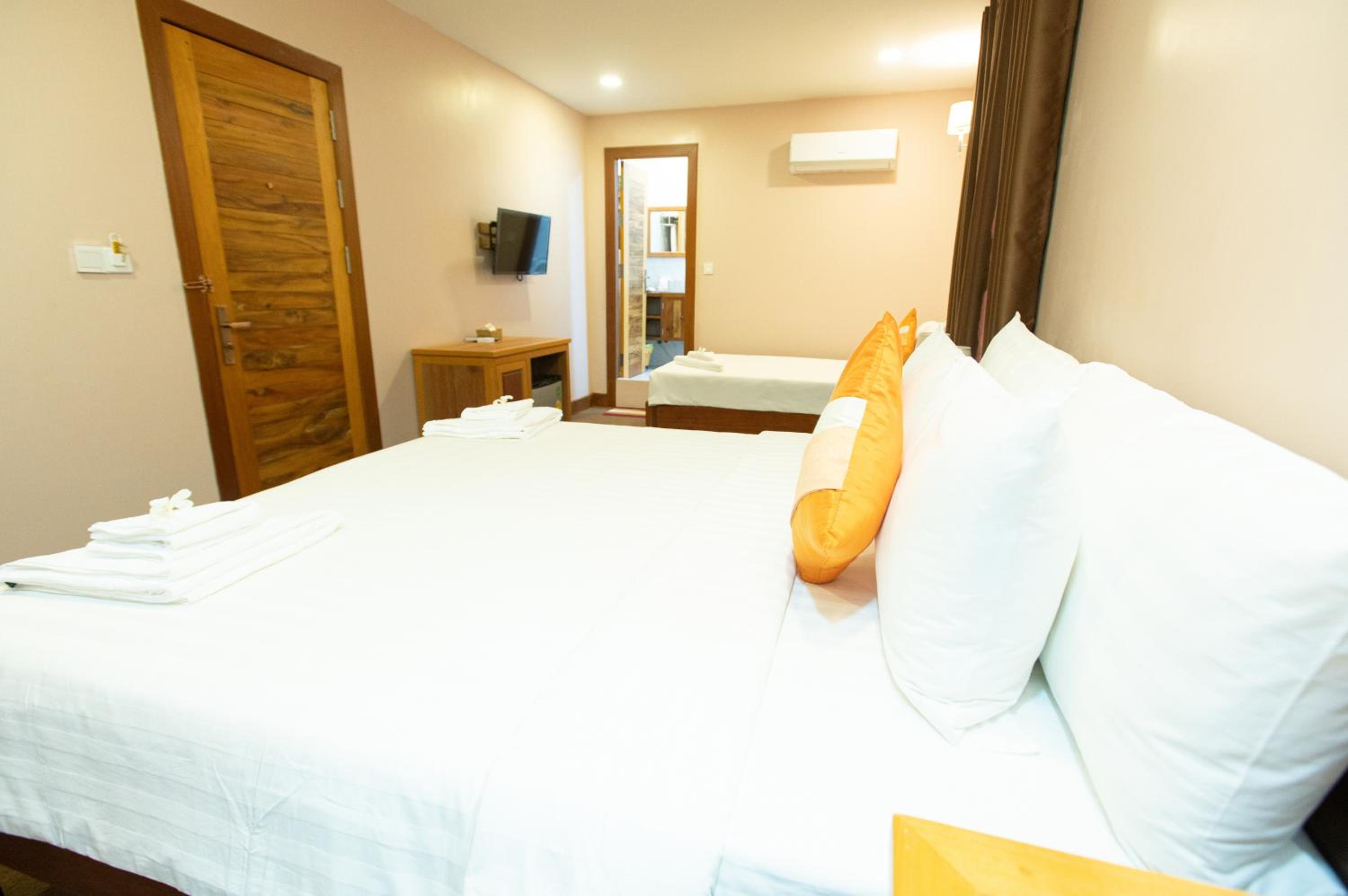 Reasey Boutique Villa