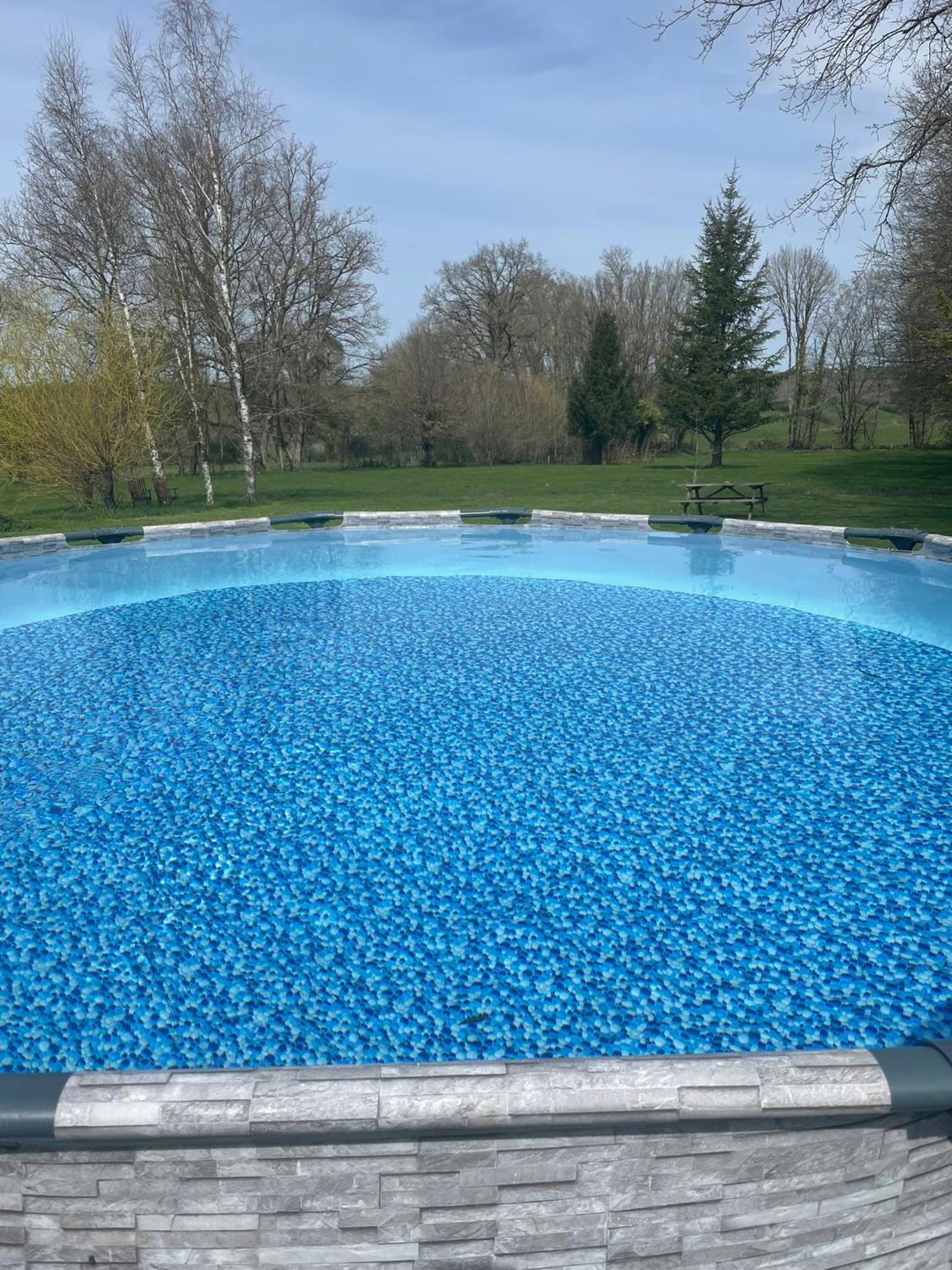 Les Gites de Montinazeau - 3 adjoining gites set in quiet and beautiful countryside with free Wi-Fi