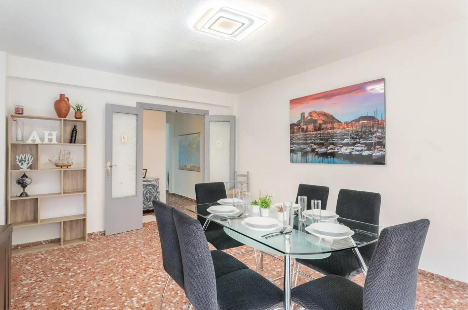 Amparo Home Family Stay near ADDA, Plaza de Toros & General Hospital