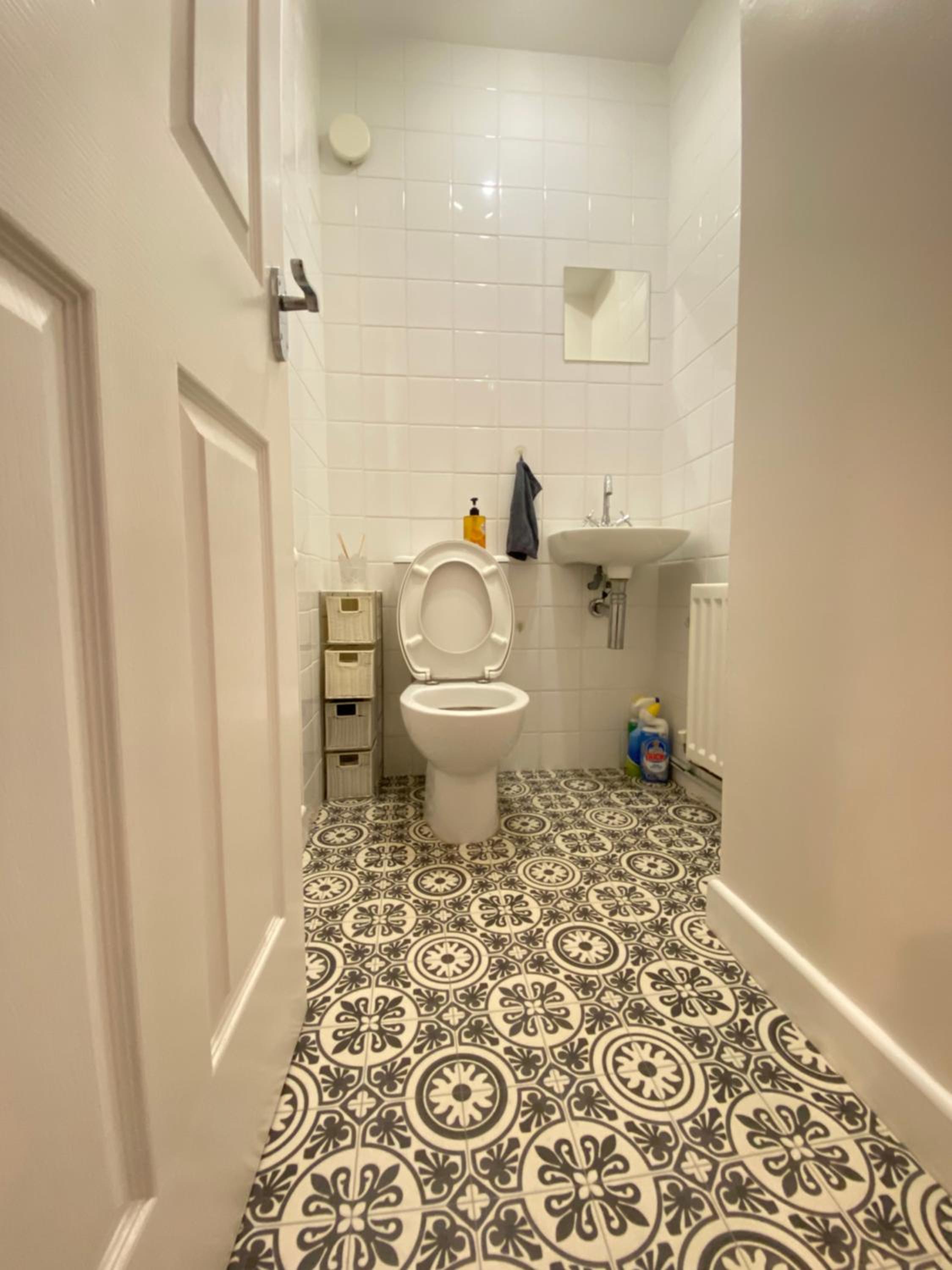 3 Bedroom House with Free Parkings, Close to City Centre and Transportation Links, at Gateshead, Newcastle upon Tyne