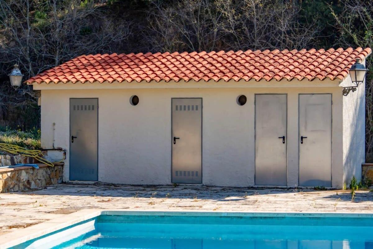 Unique 16th-Century Masia, Pool & Private Events