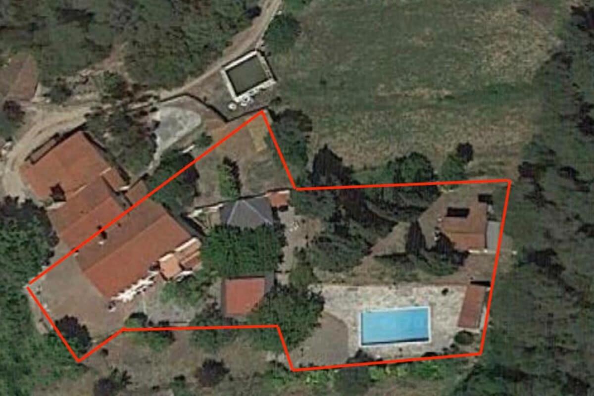 Unique 16th-Century Masia, Pool & Private Events