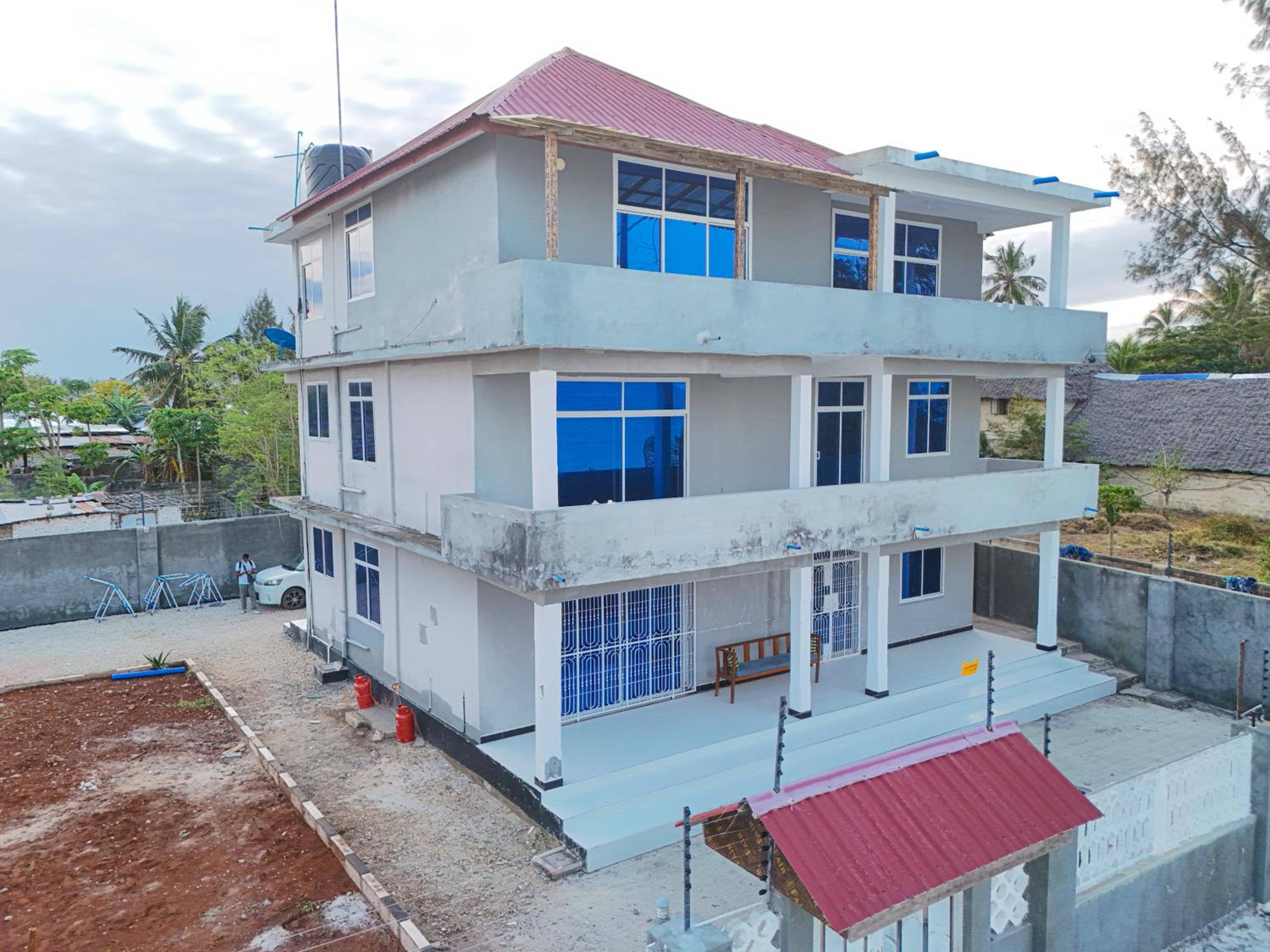 Oceanfront 2BR Zanzibar - Free Airport Shuttle