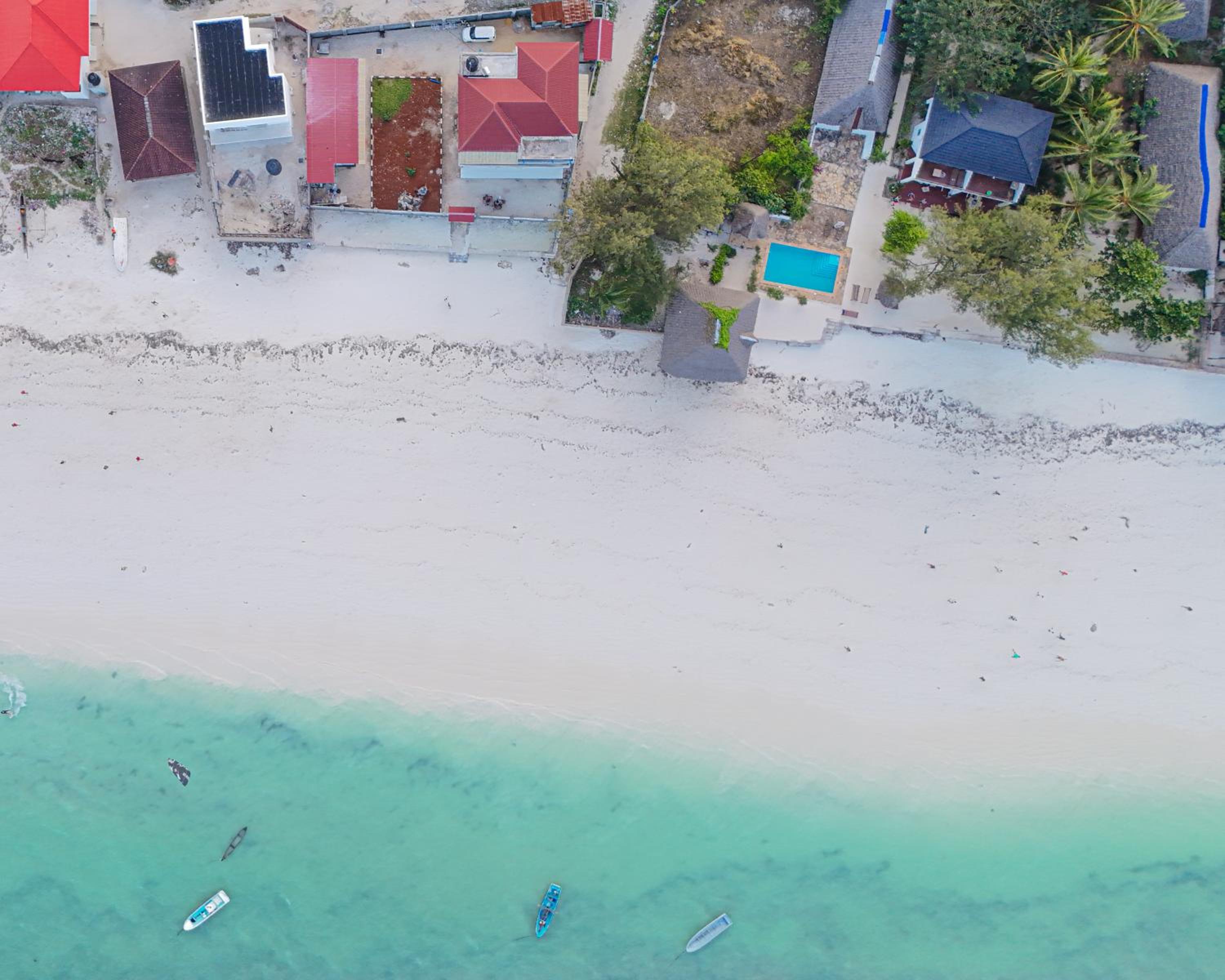 Oceanfront 2BR Zanzibar - Free Airport Shuttle