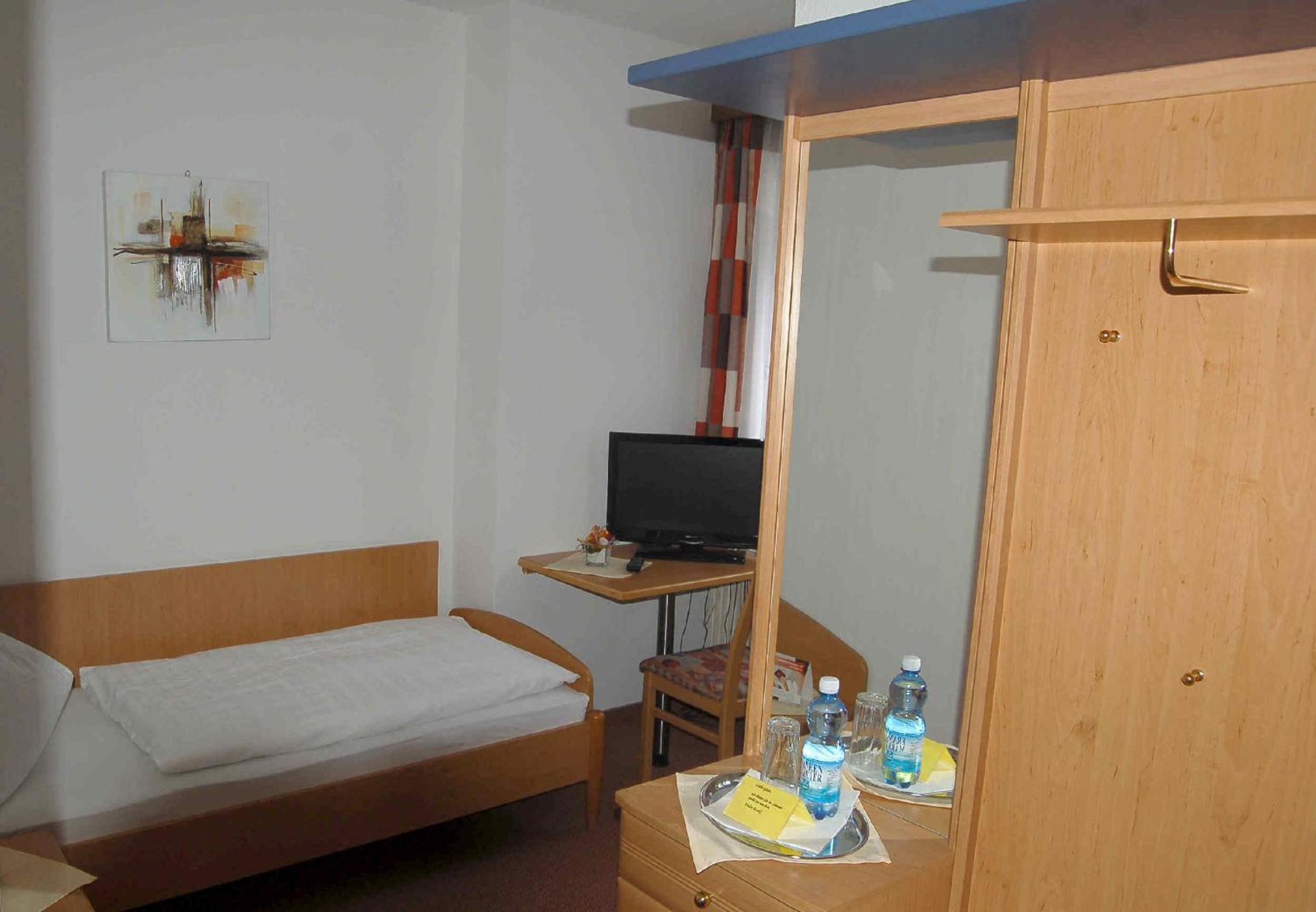 Photo 11