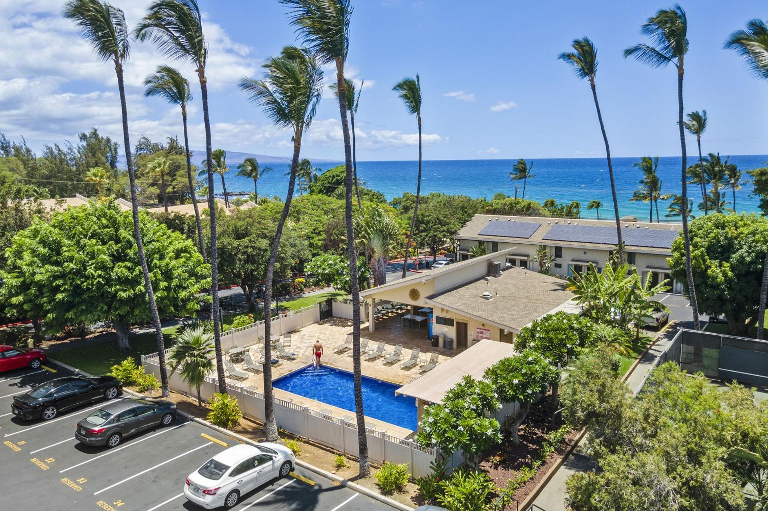Kihei Akahi D-515: Newly Renovated Ocean View, No Carpet, 3 Zone Split AC, Wi-Fi